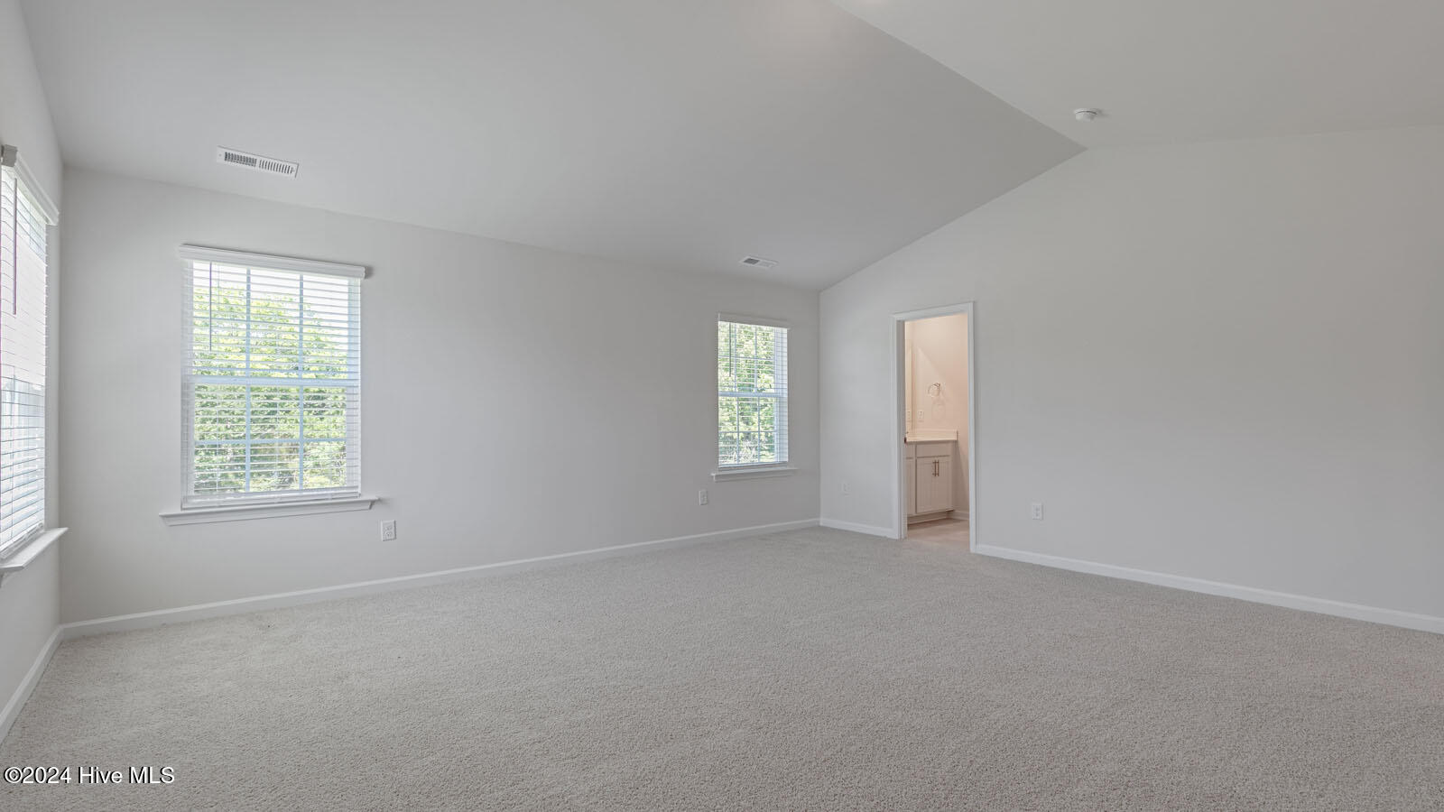 1005 Ocean Court Property Photo 32