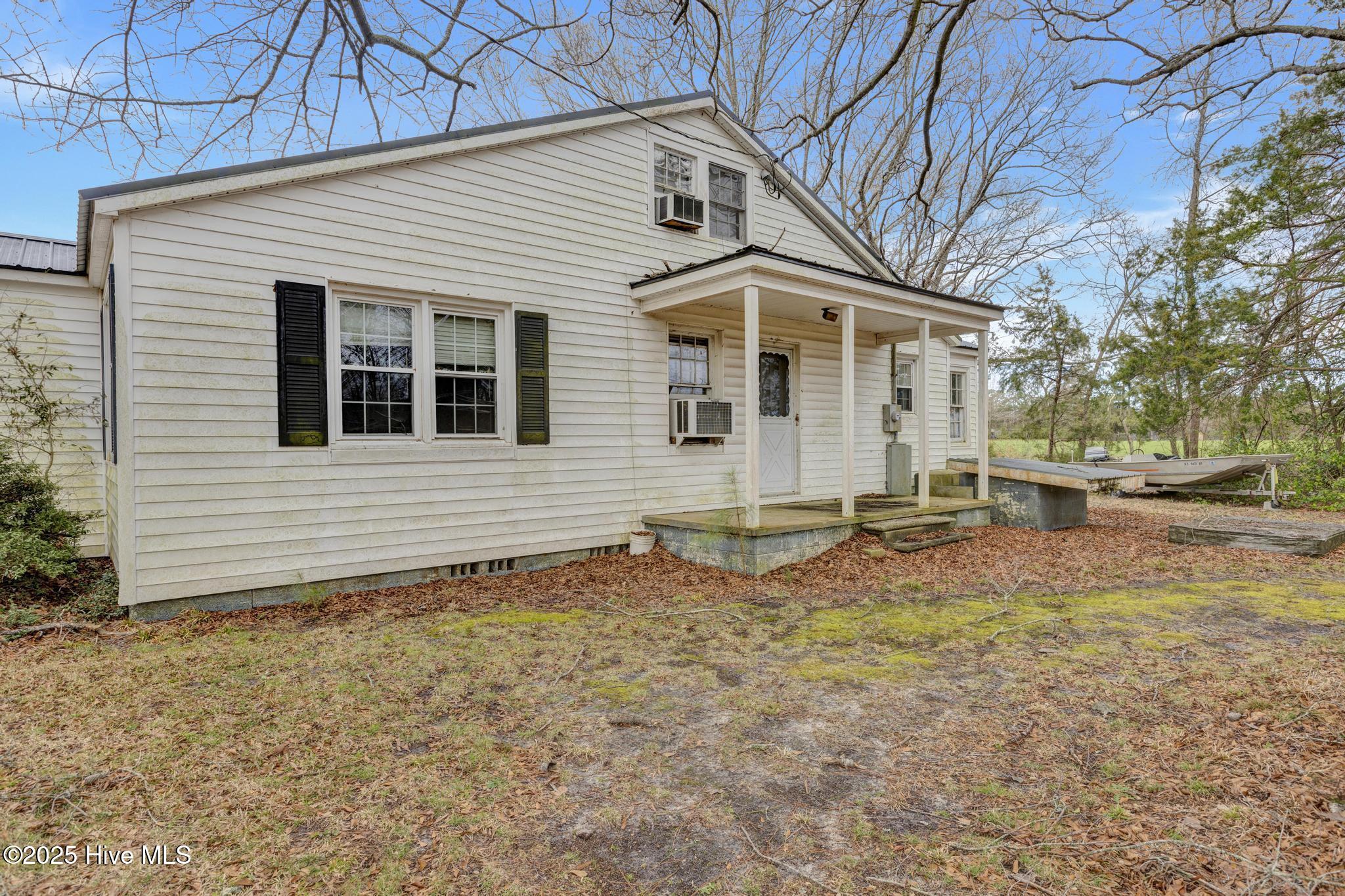 4982 Neuse Road Property Photo 4