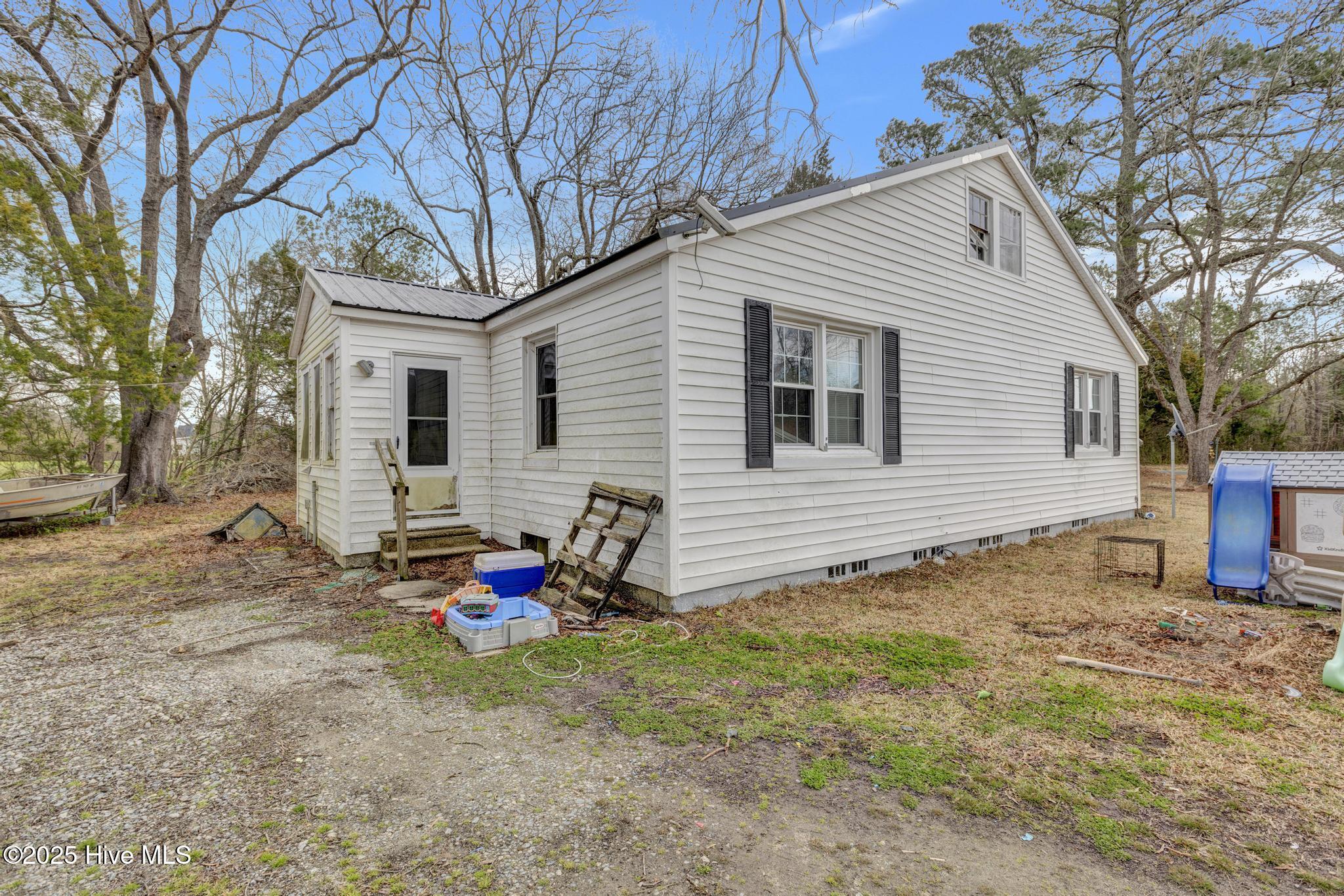 4982 Neuse Road Property Photo 5