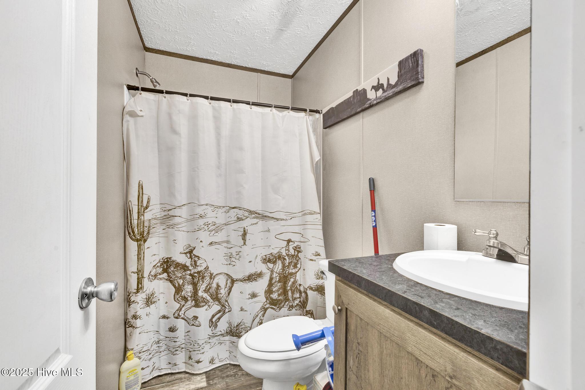 4982 Neuse Road Property Photo 8