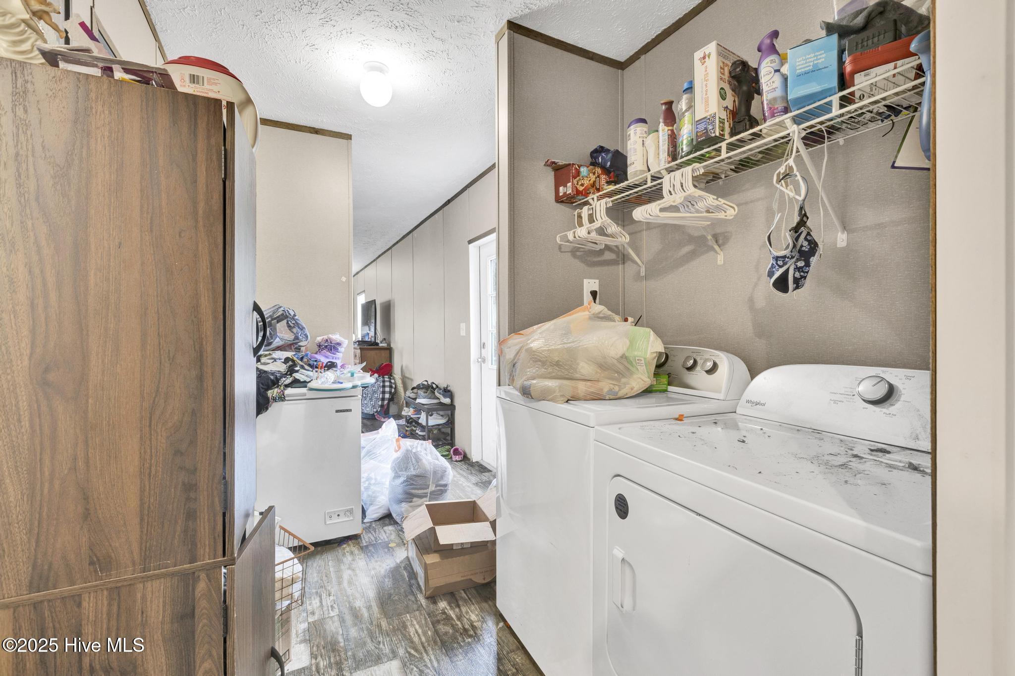 4982 Neuse Road Property Photo 9