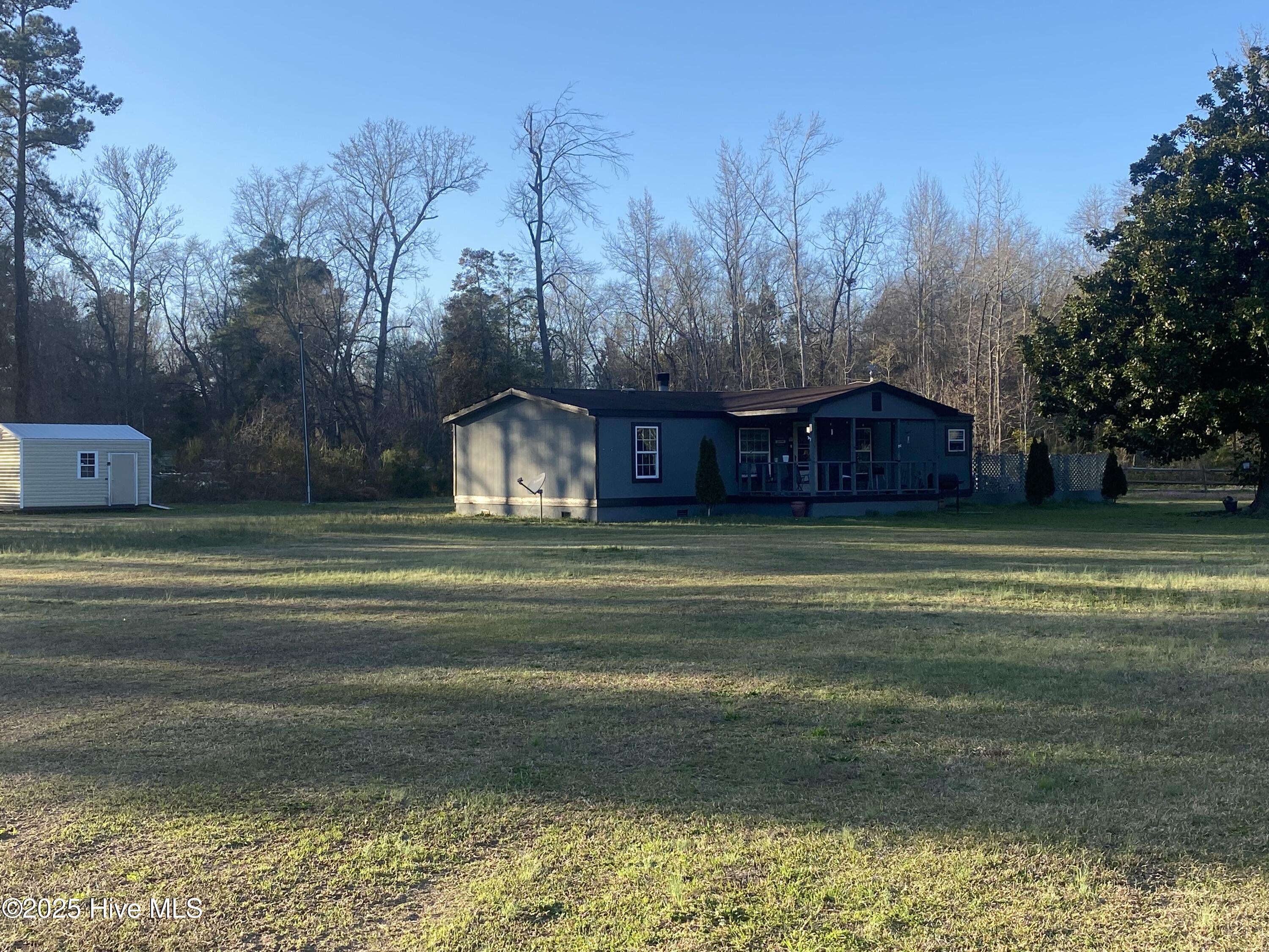 722 Nc Highway 710 Property Photo 2