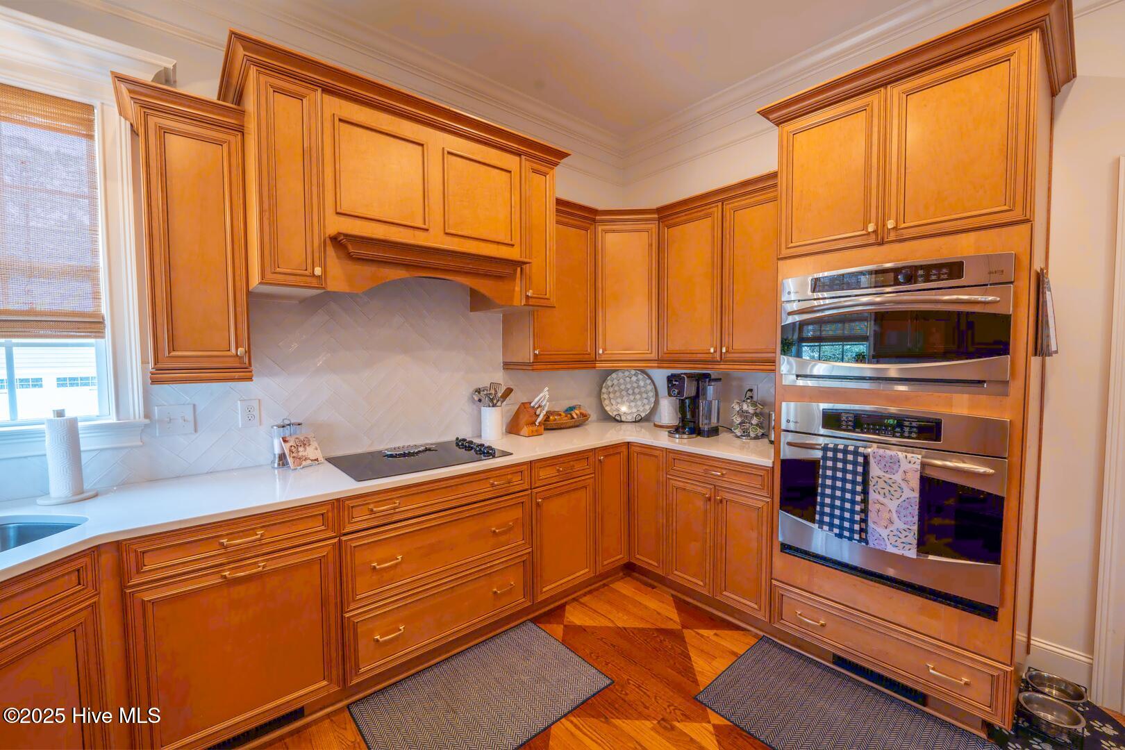 123 Lake Shore Drive Property Photo 13