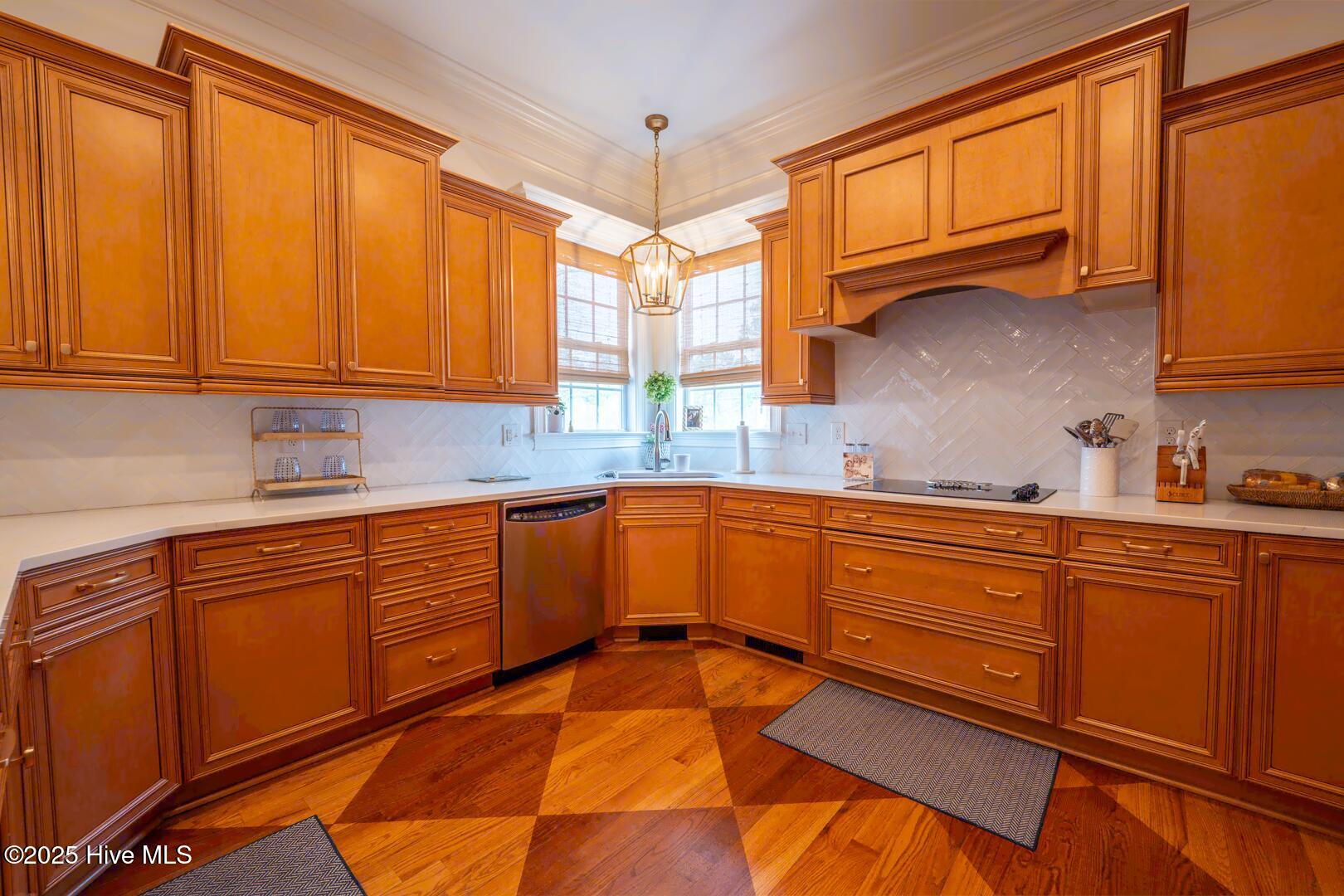 123 Lake Shore Drive Property Photo 16