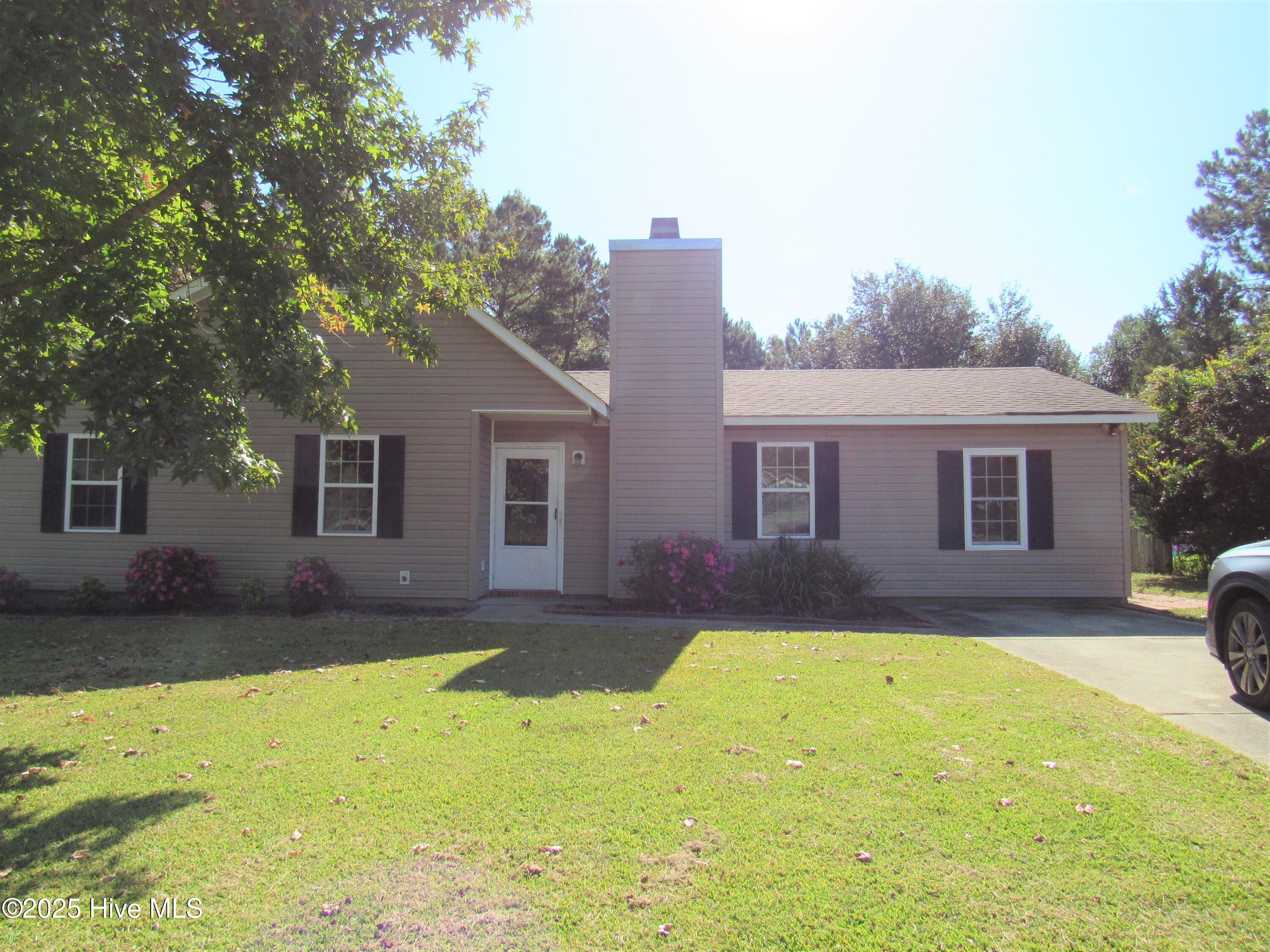 904 Laurel Lane Property Photo