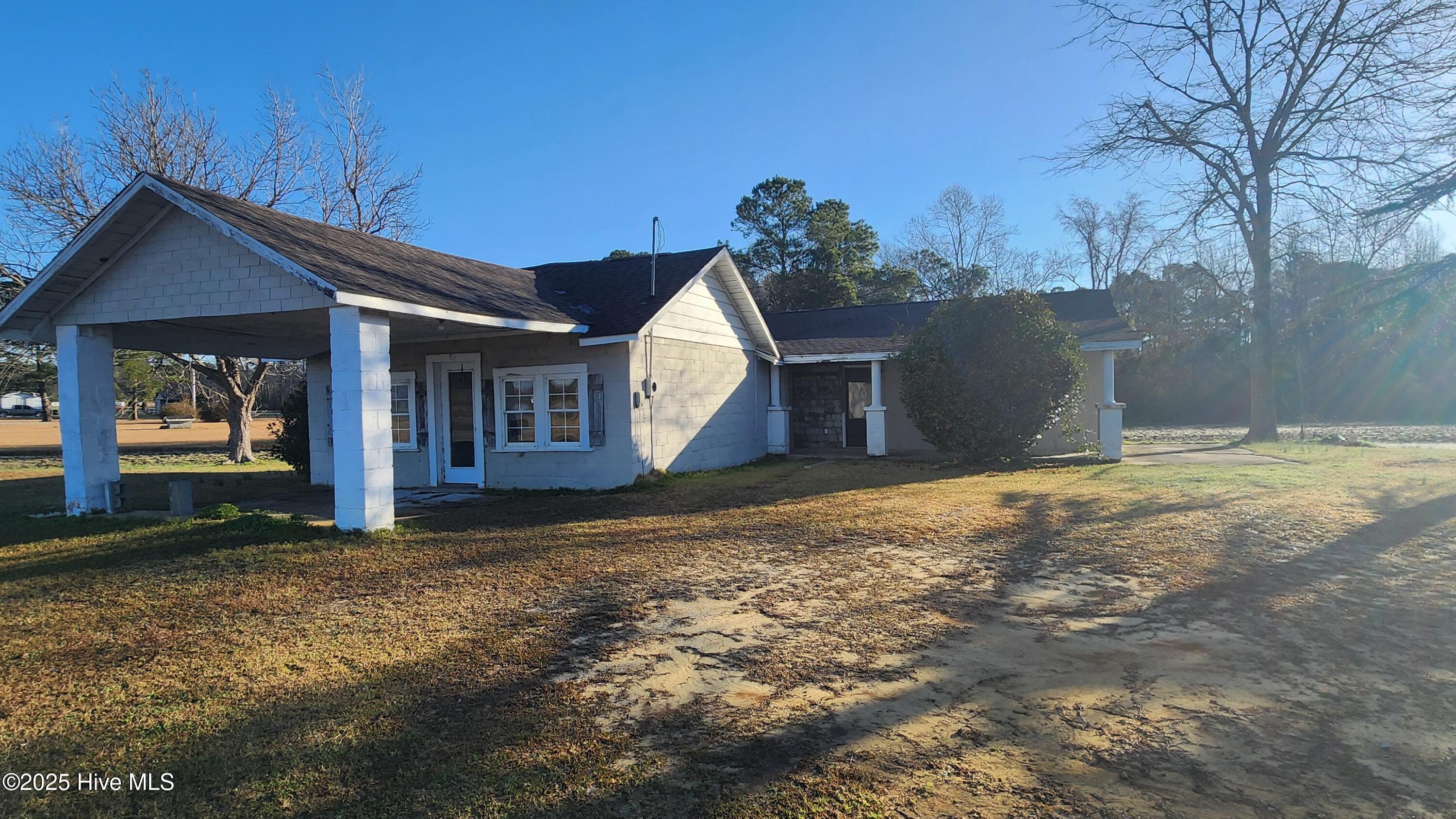 17311 Peacock Road Property Photo