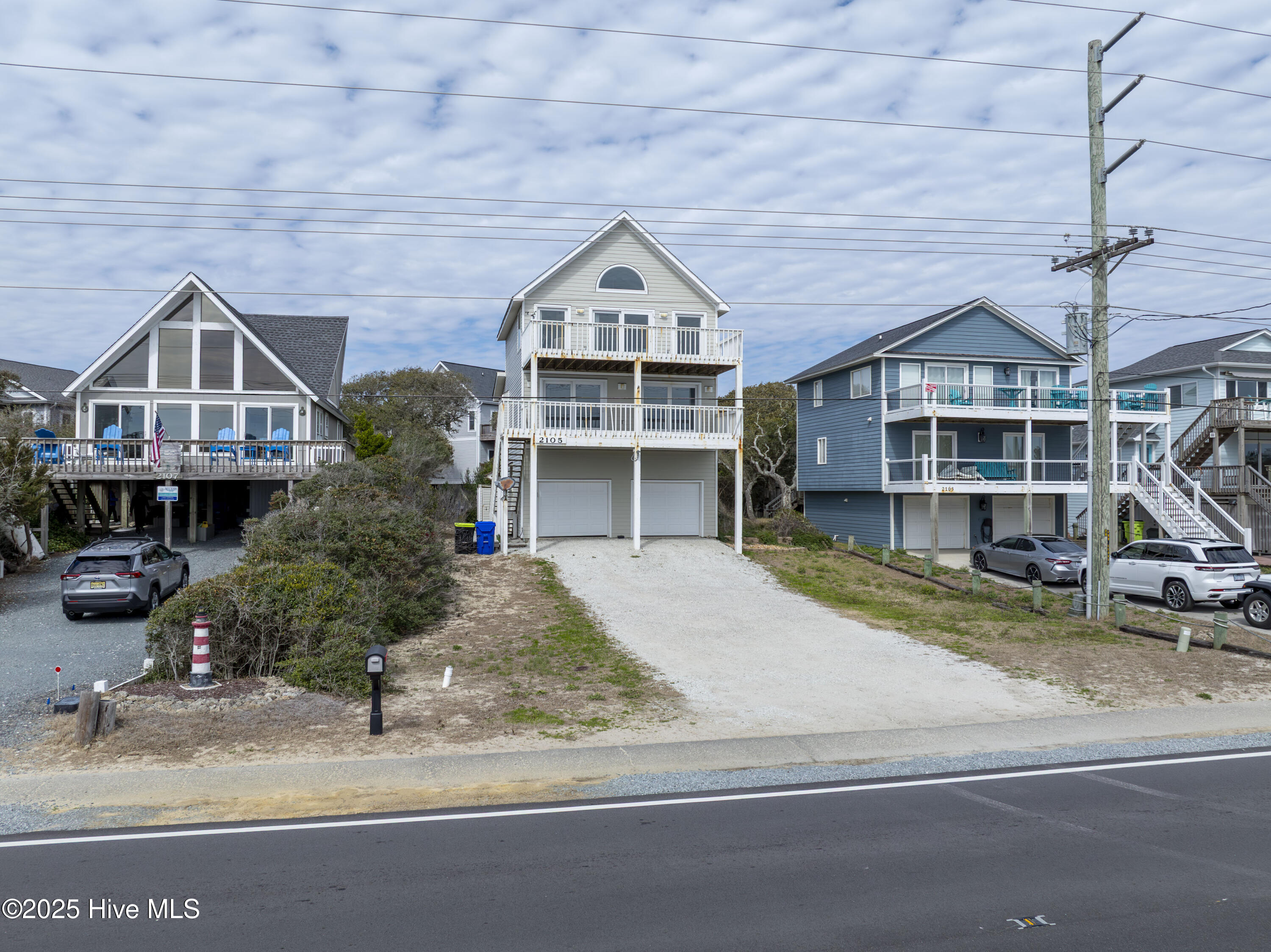 2105 S Shore Drive Property Photo
