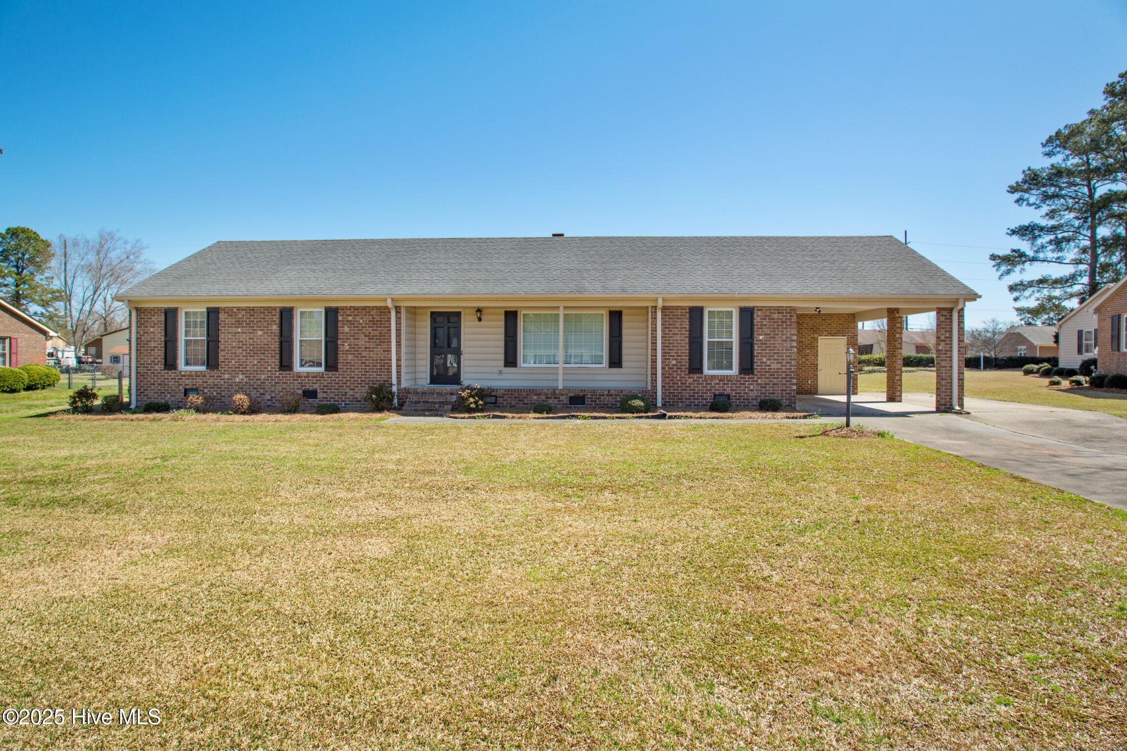 3007 Camelot Drive Property Photo