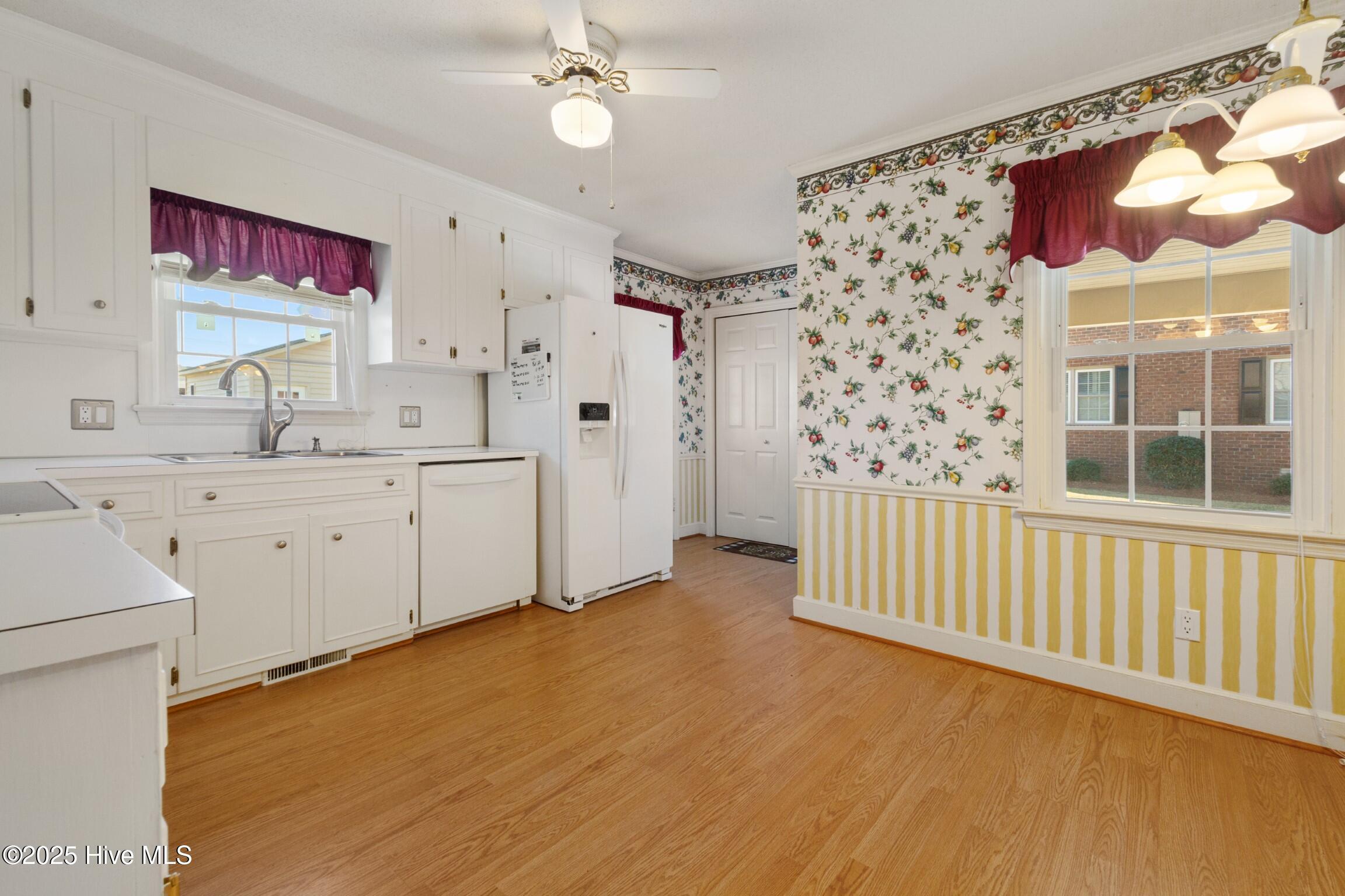 3007 Camelot Drive Property Photo 25