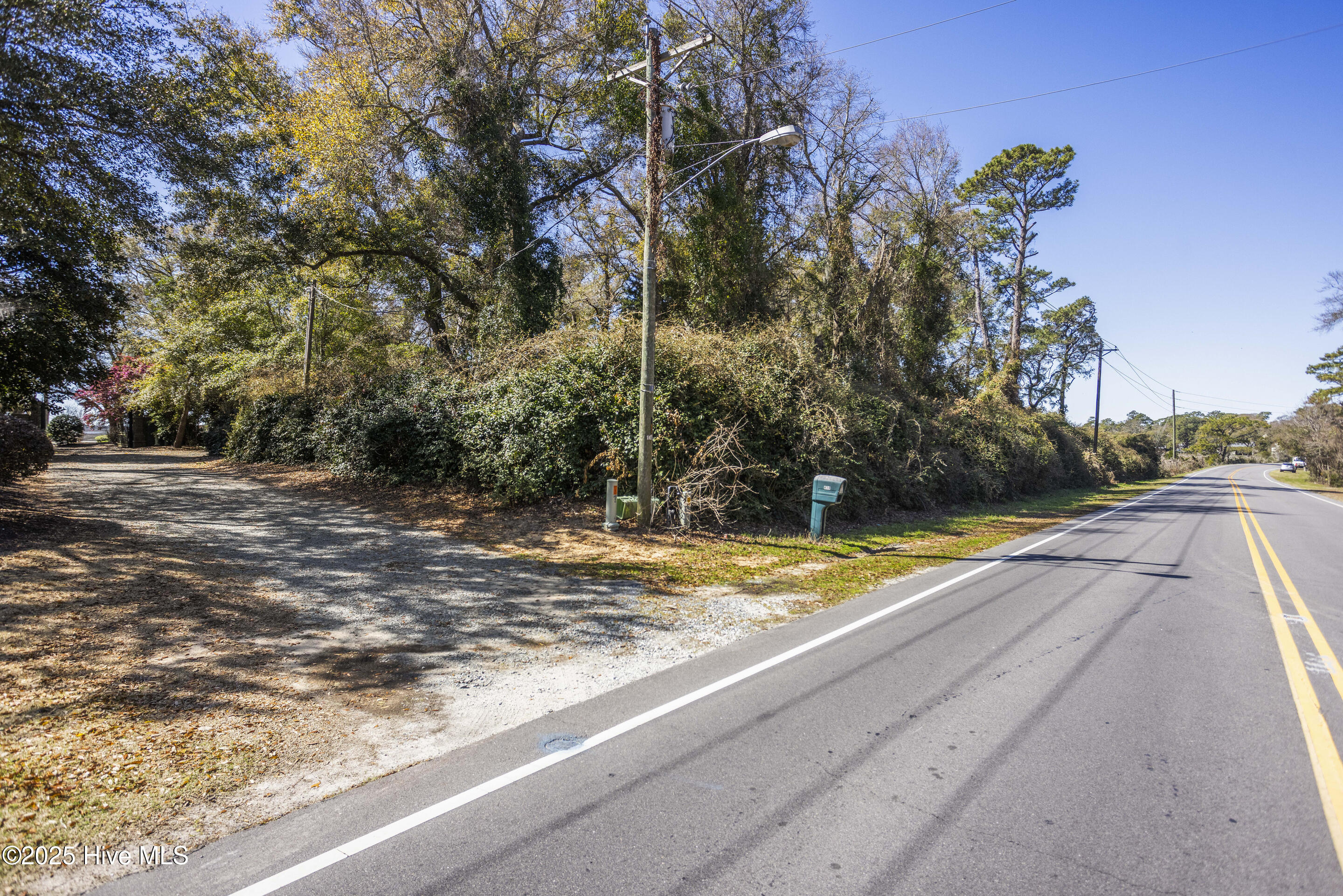 1&2 Shoreline Drive Property Photo 11