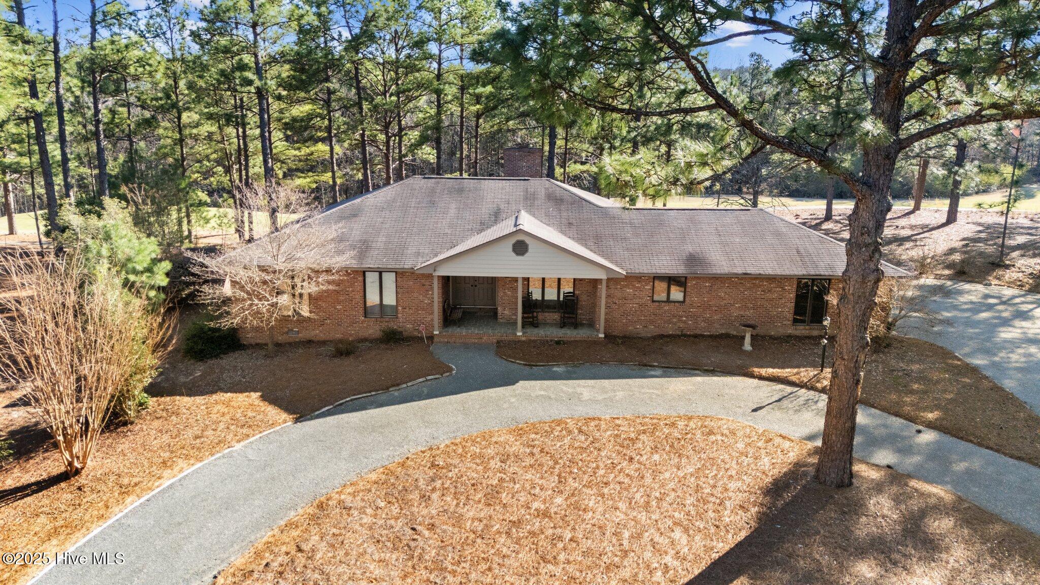 4 Dogwood Court Property Photo