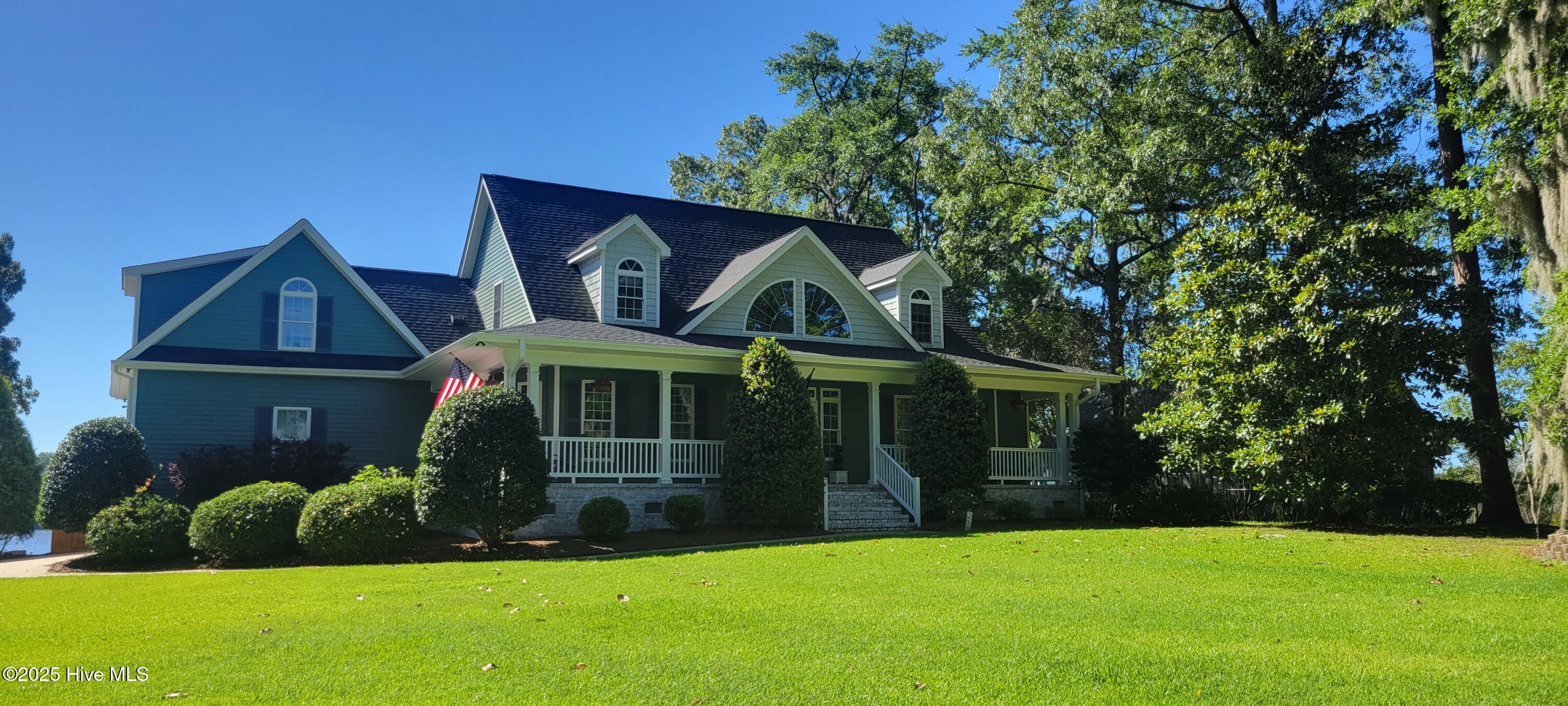 609 Long Point Road Property Photo 1
