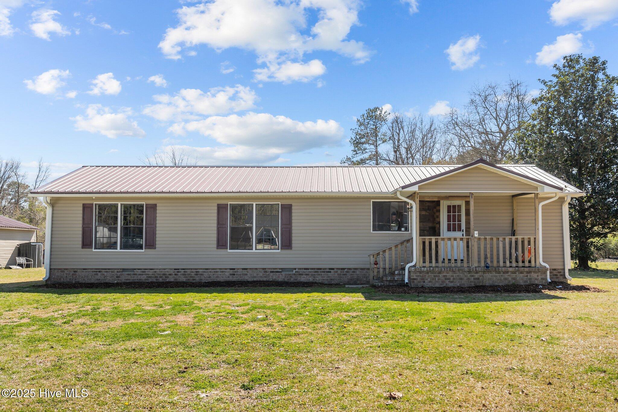 160 Briarneck Road Property Photo