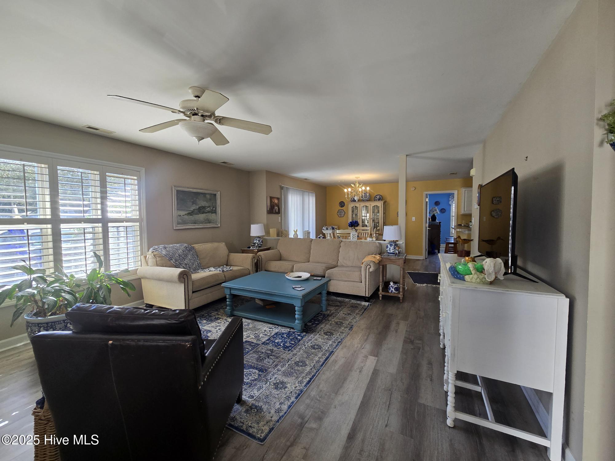 405 Commerce Avenue A Property Photo 5