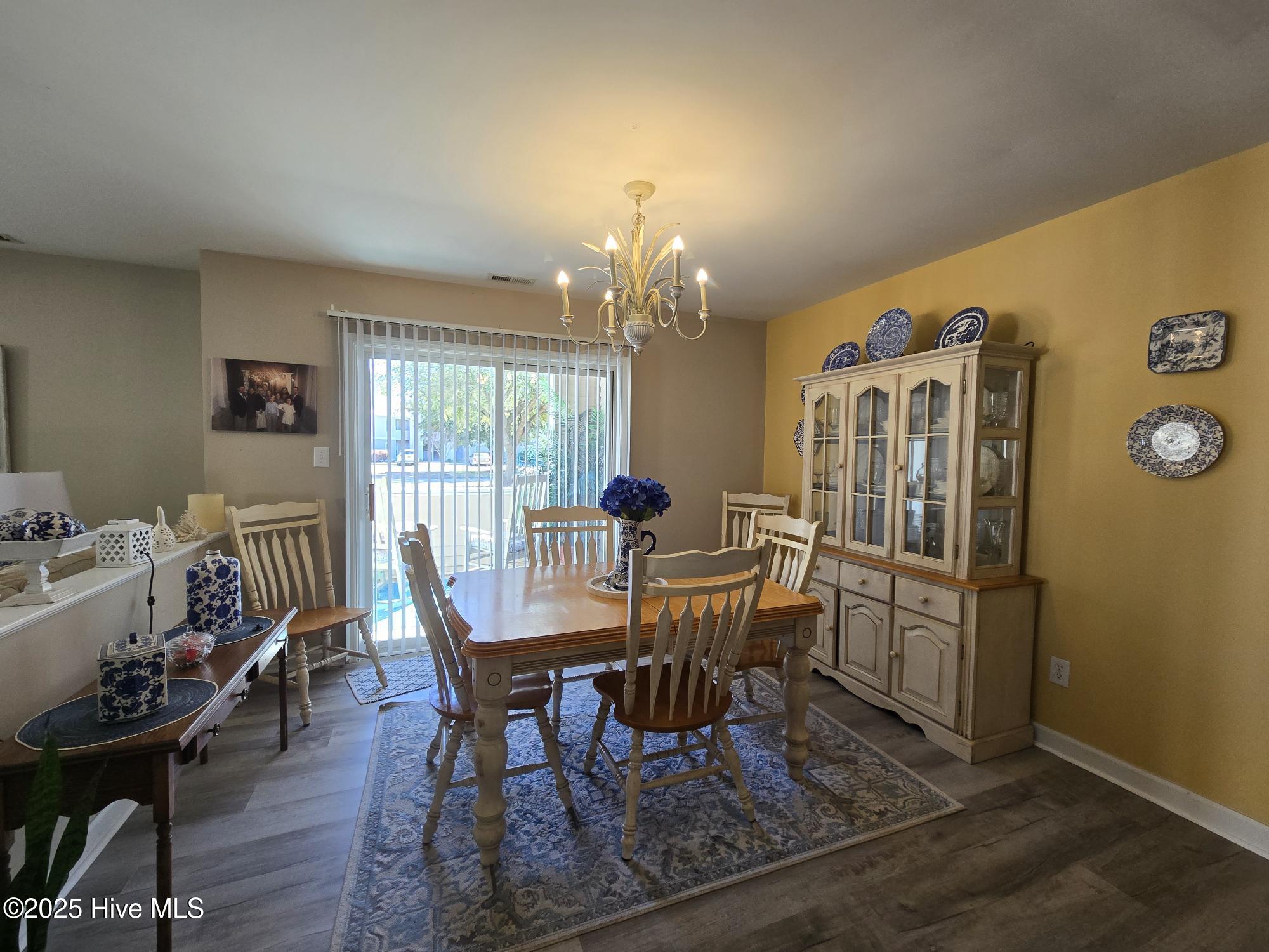405 Commerce Avenue A Property Photo 8