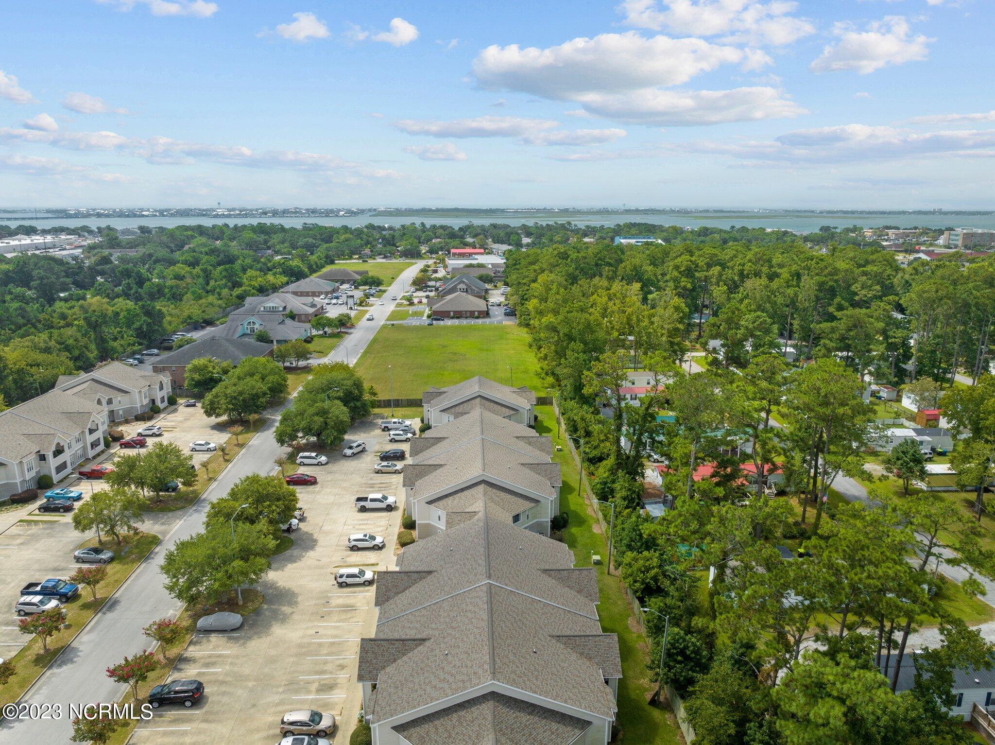 405 Commerce Avenue A Property Photo 17