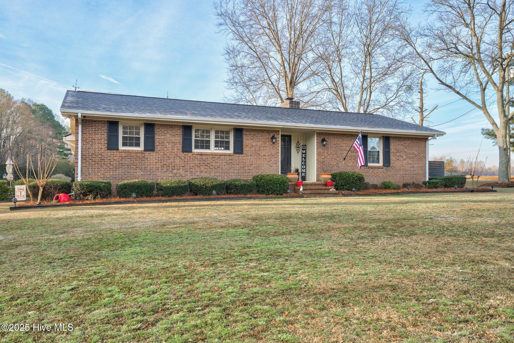Lee Woodard Real Estate Listings Main Image