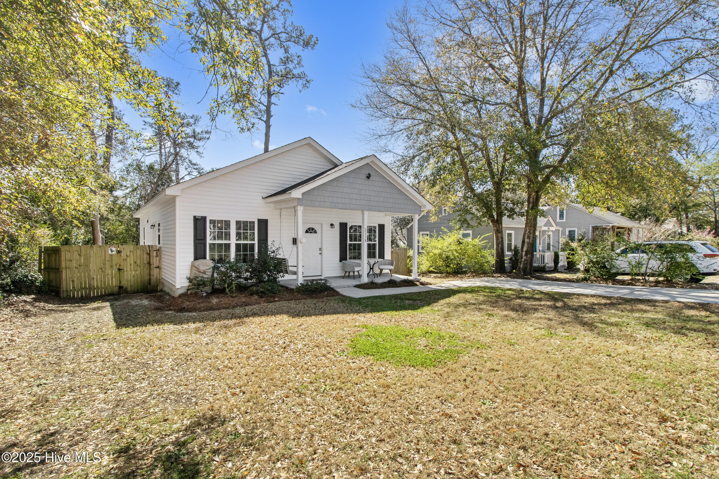 2118 Brandon Road Property Photo