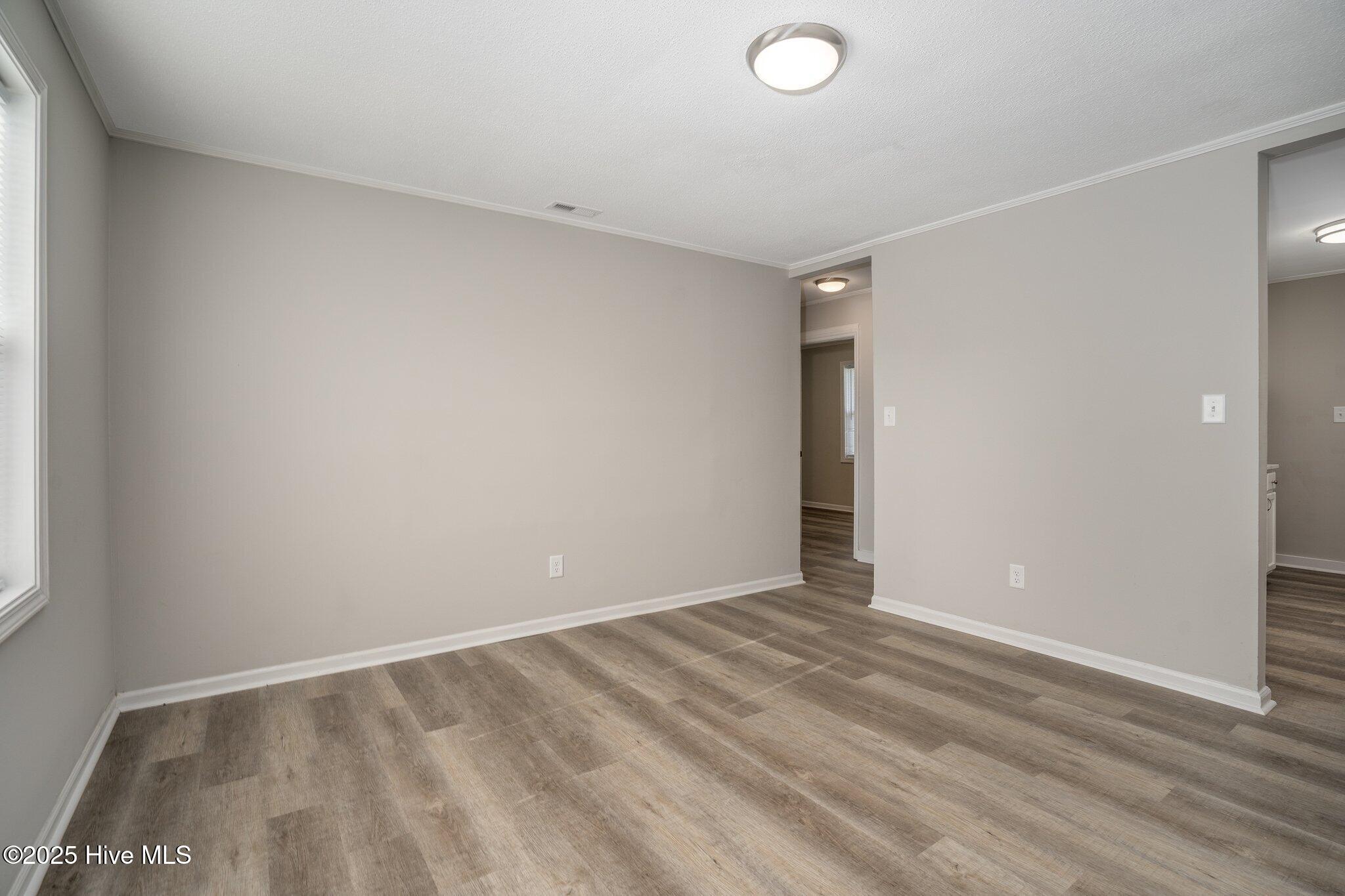 424 N Vyne Street Property Photo 3