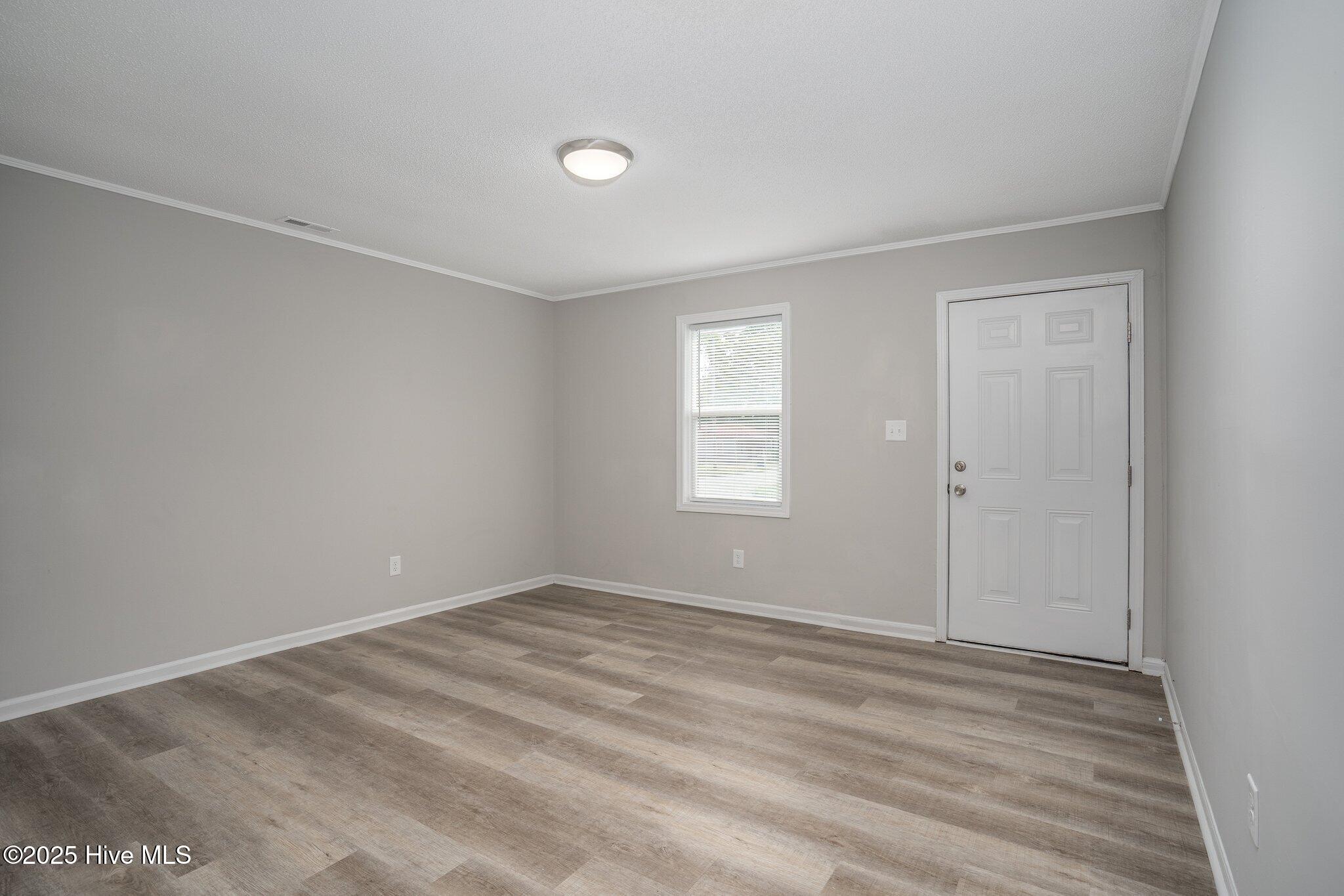 424 N Vyne Street Property Photo 6