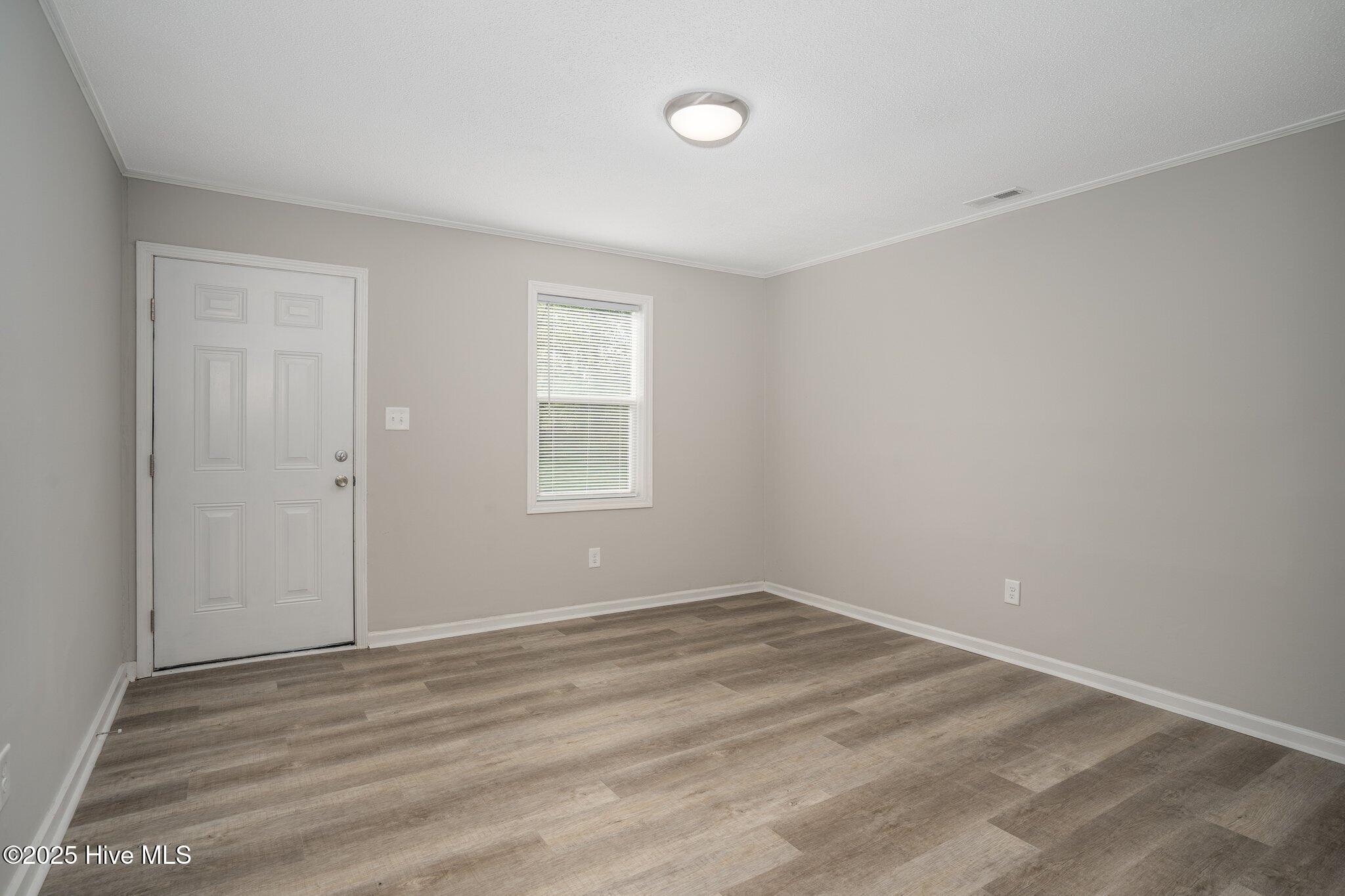 424 N Vyne Street Property Photo 9