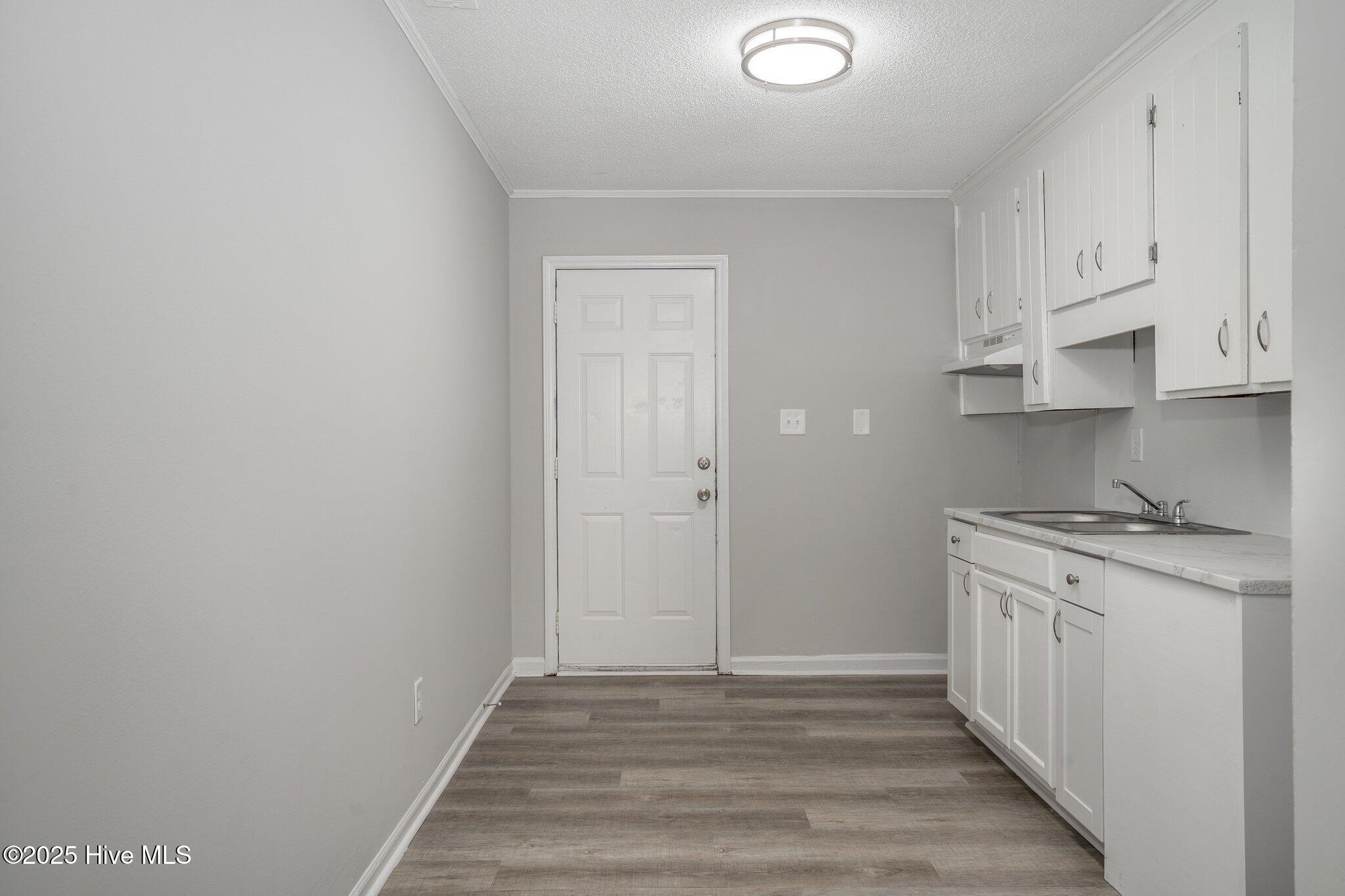 424 N Vyne Street Property Photo 10