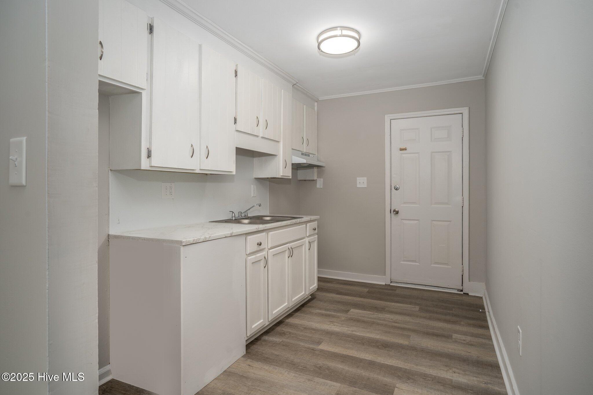 424 N Vyne Street Property Photo 11