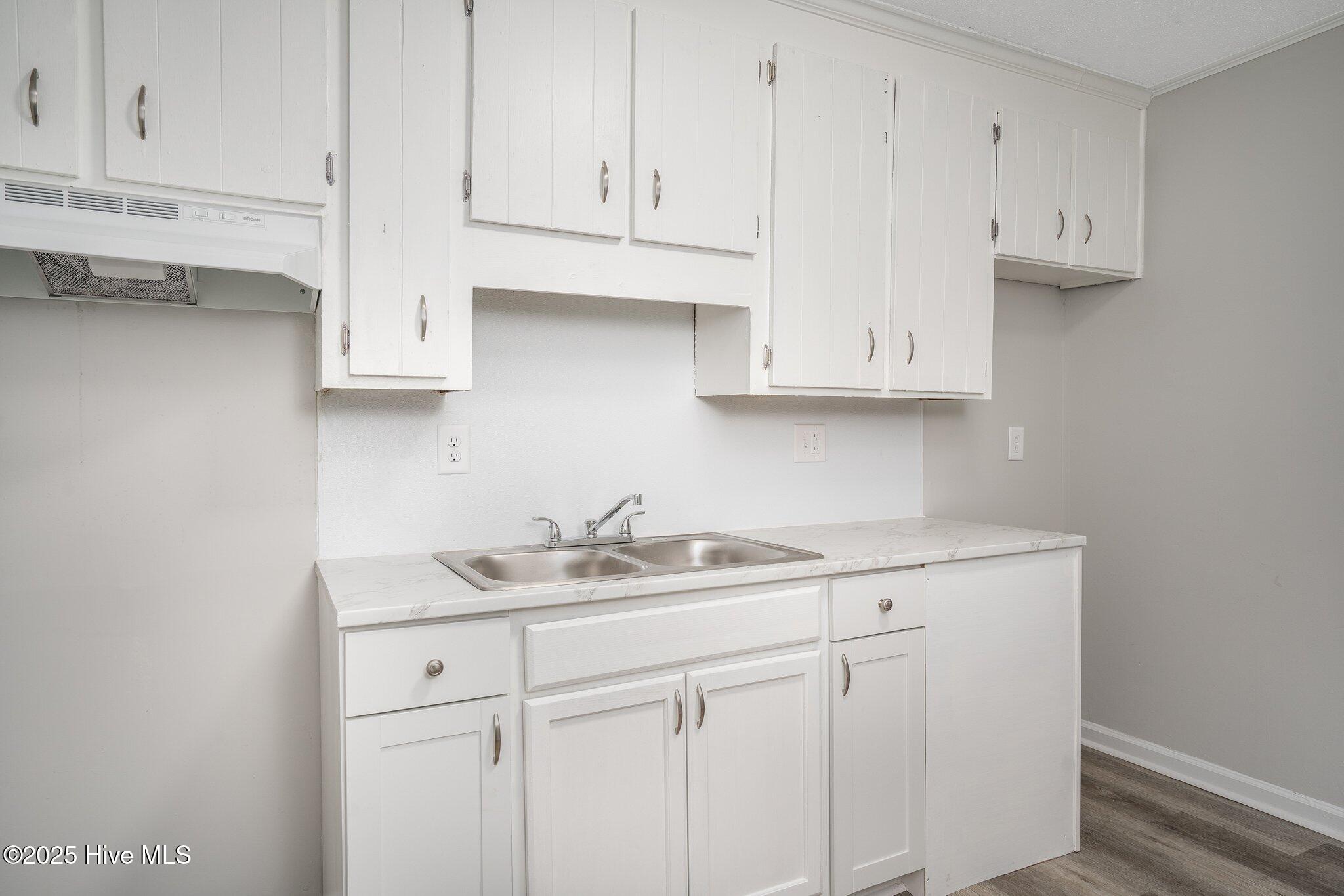 424 N Vyne Street Property Photo 12