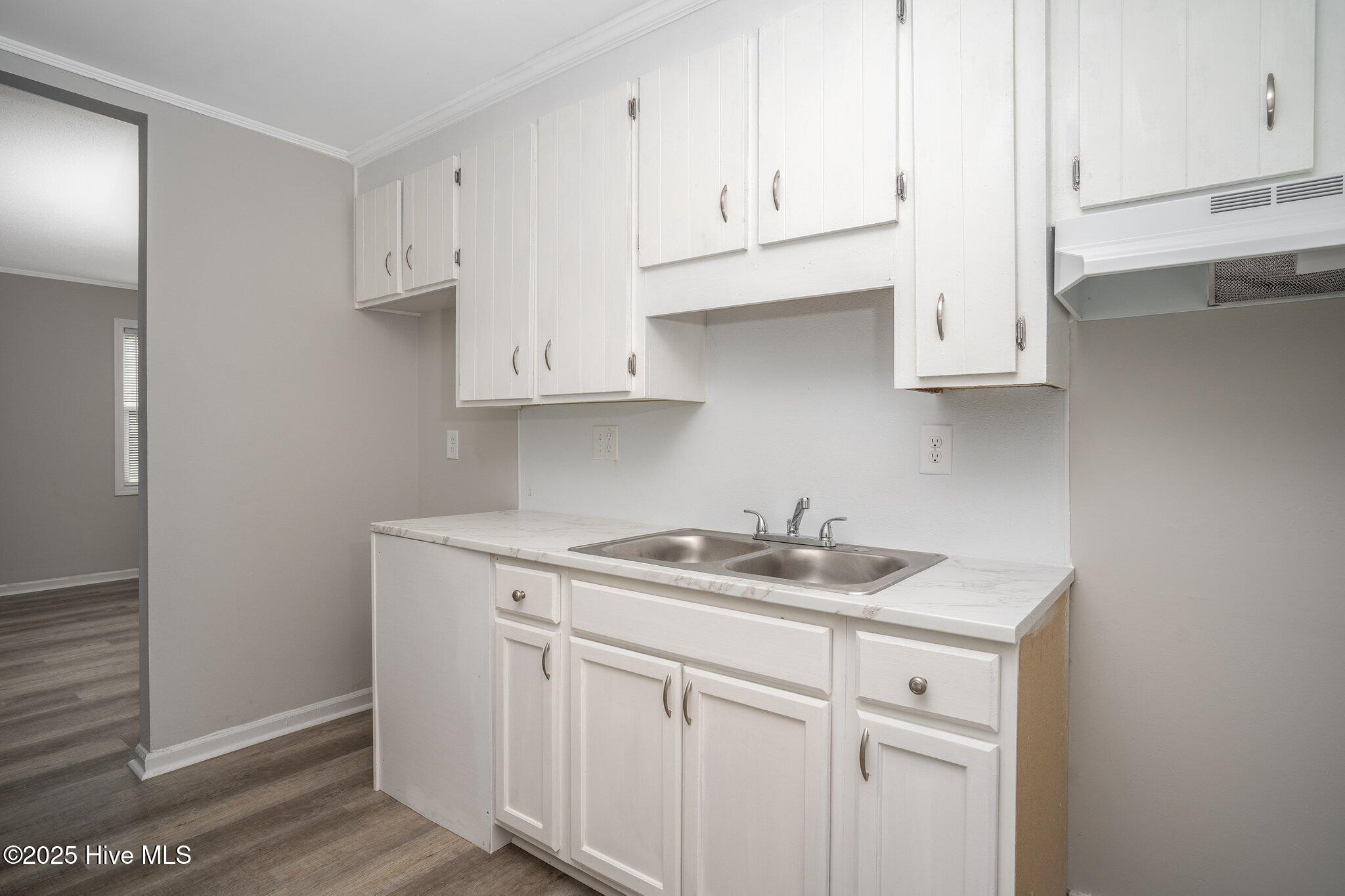 424 N Vyne Street Property Photo 13