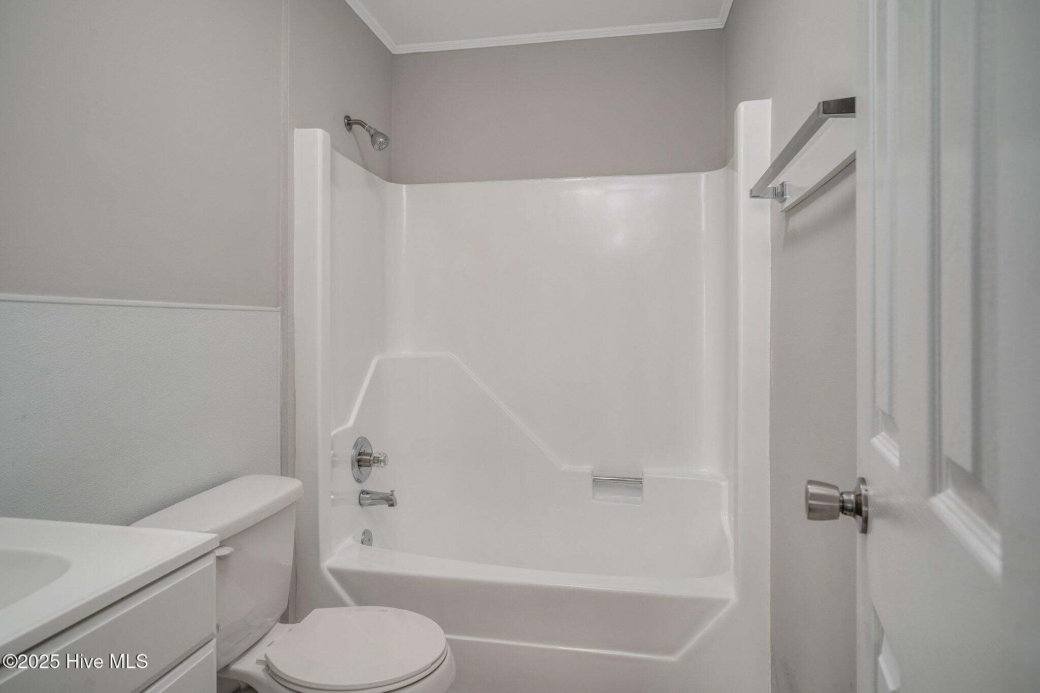 424 N Vyne Street Property Photo 16