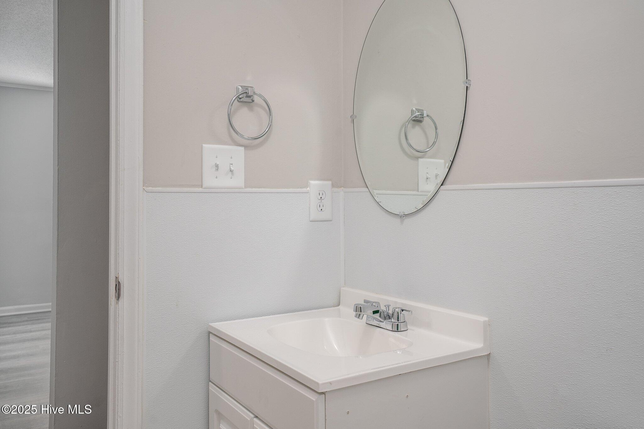 424 N Vyne Street Property Photo 18