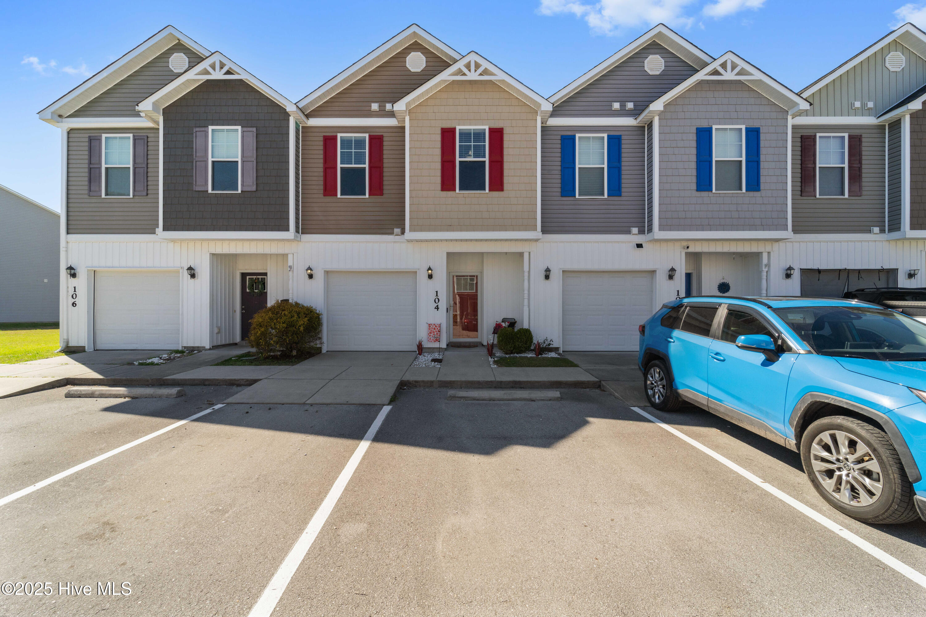 104 Waterstone Lane Property Photo