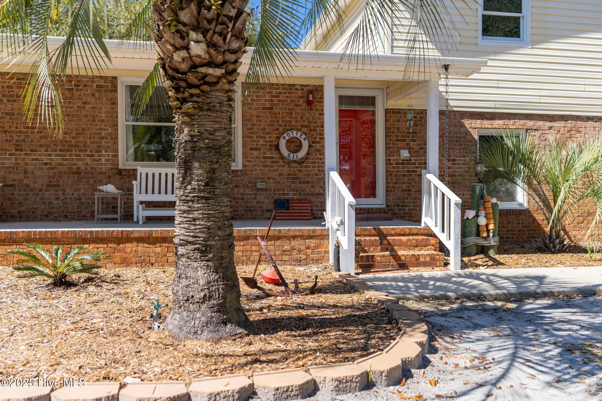 511 E Moore Street Property Photo 2