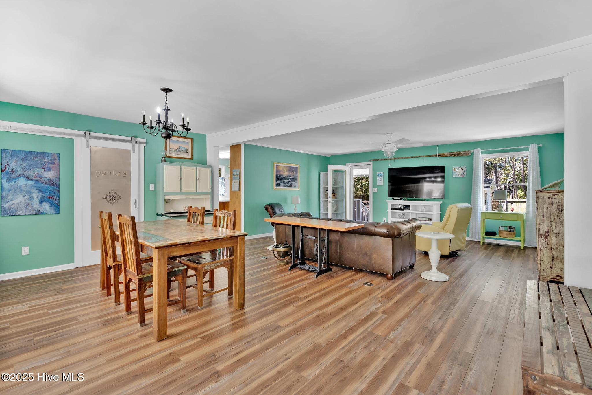 511 E Moore Street Property Photo 12