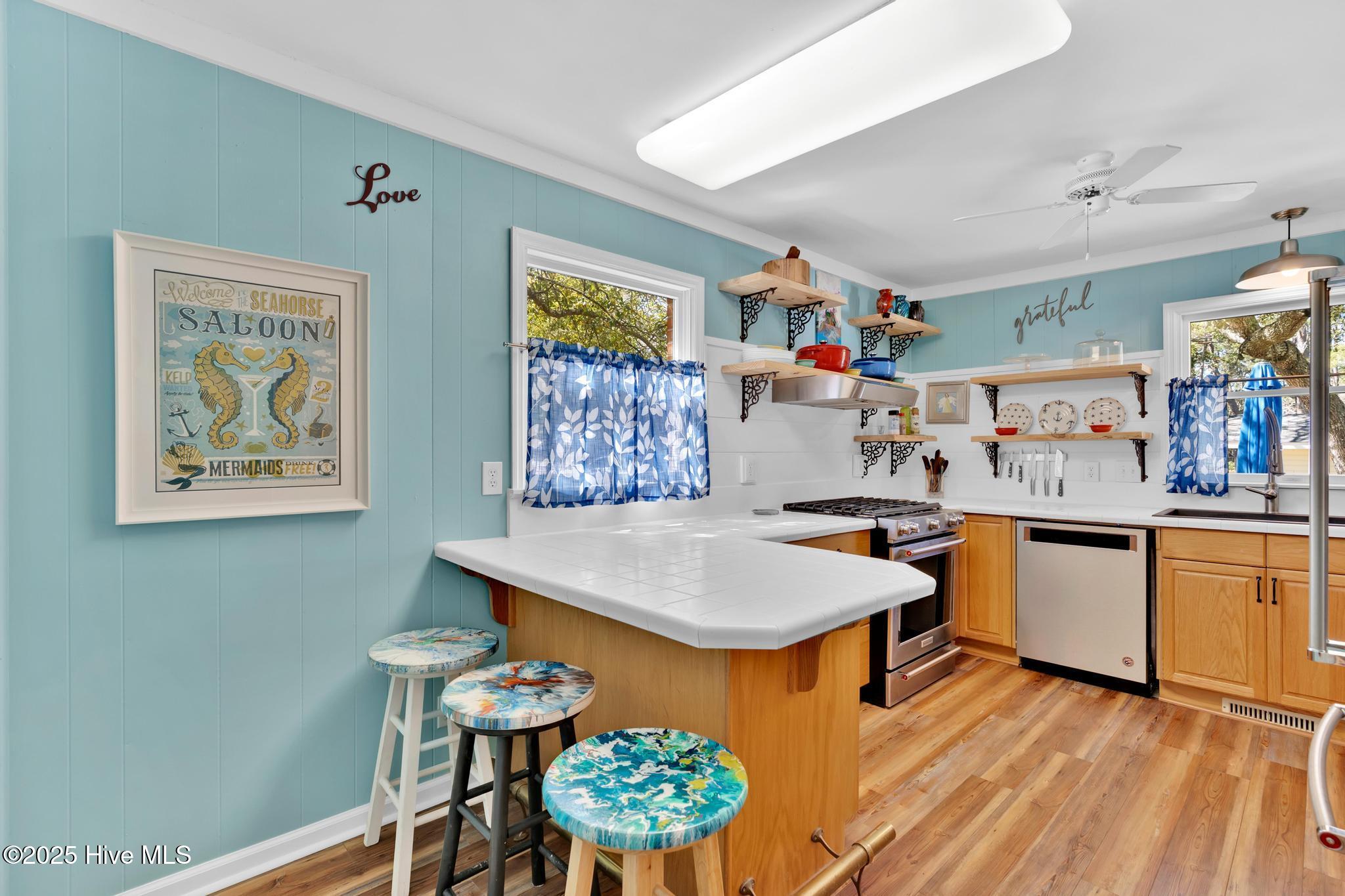 511 E Moore Street Property Photo 16