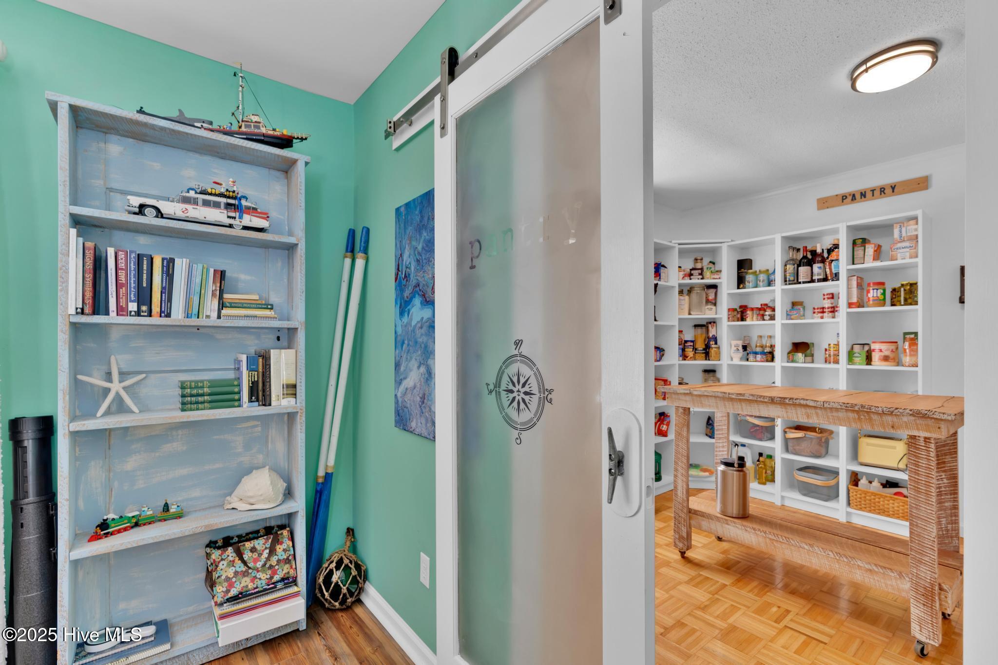 511 E Moore Street Property Photo 20