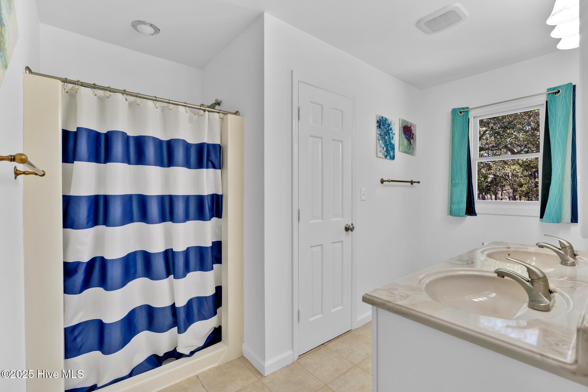 511 E Moore Street Property Photo 28