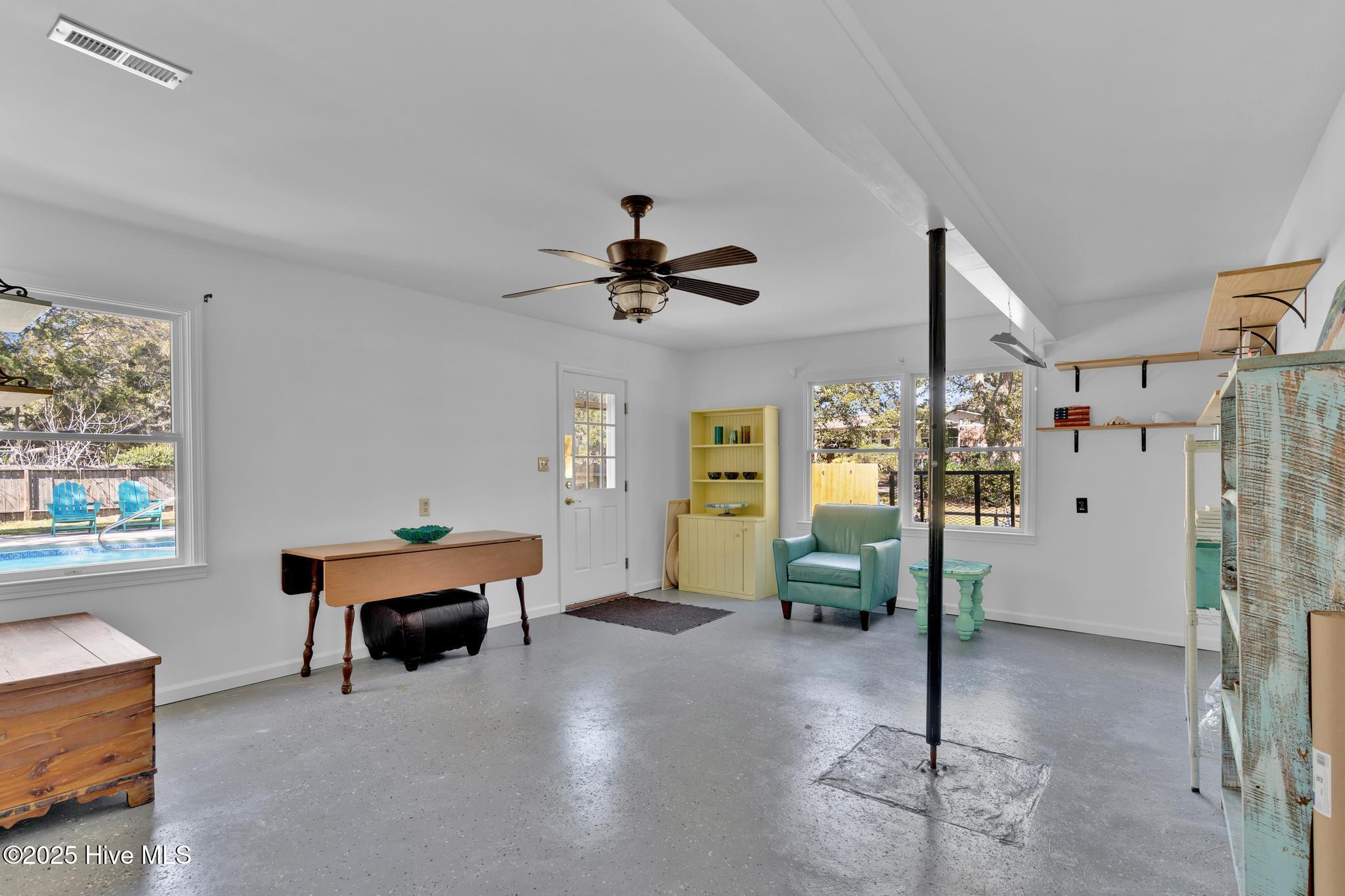 511 E Moore Street Property Photo 30