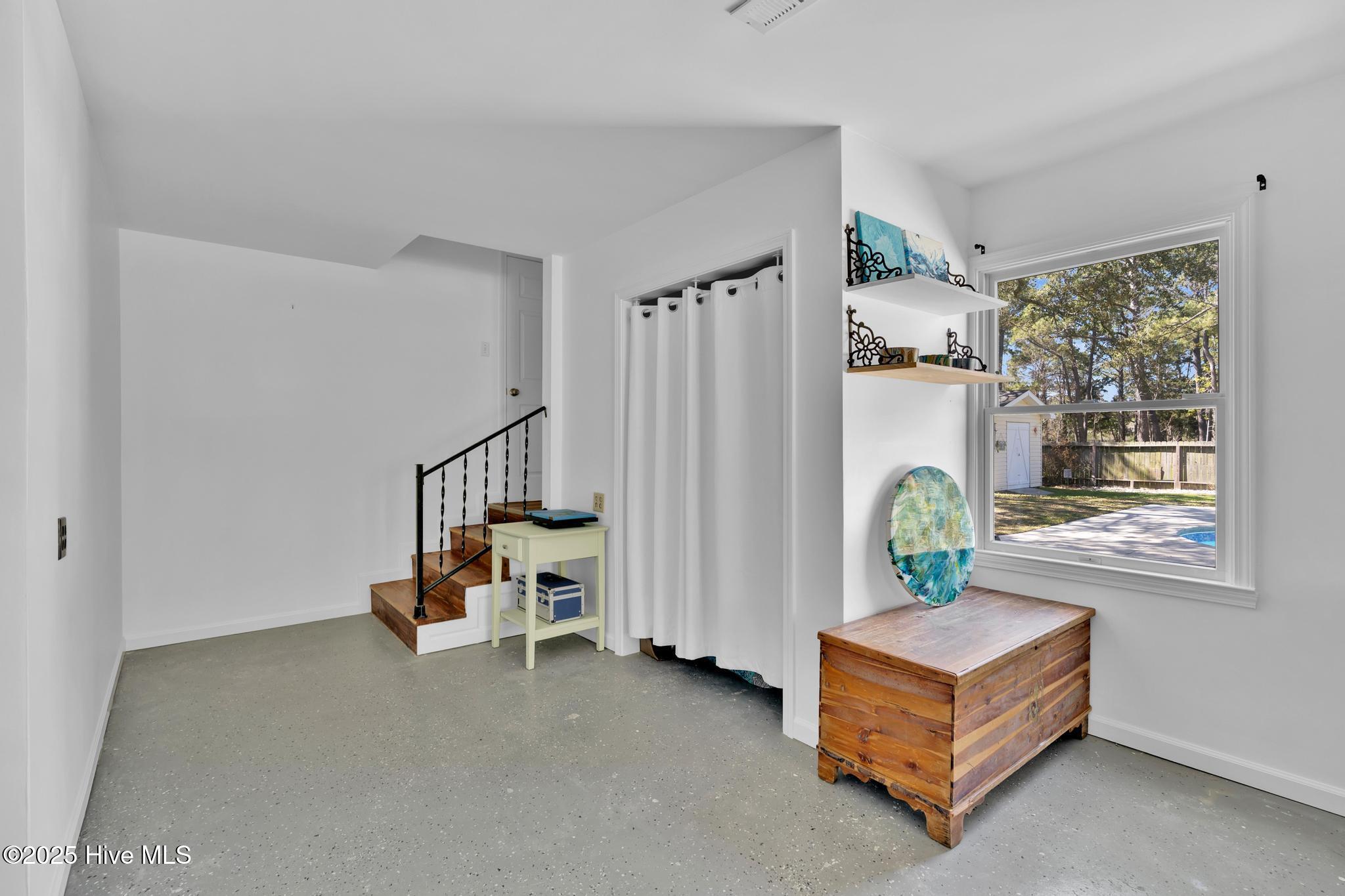 511 E Moore Street Property Photo 31