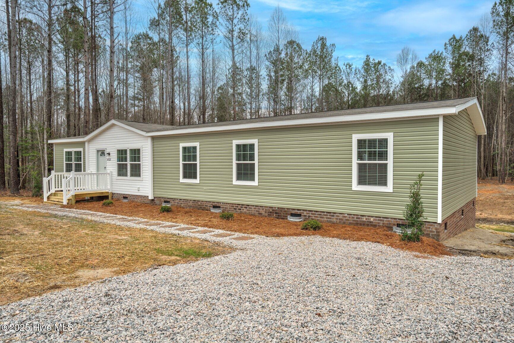 6123 Taylors Gin Road Property Photo 2