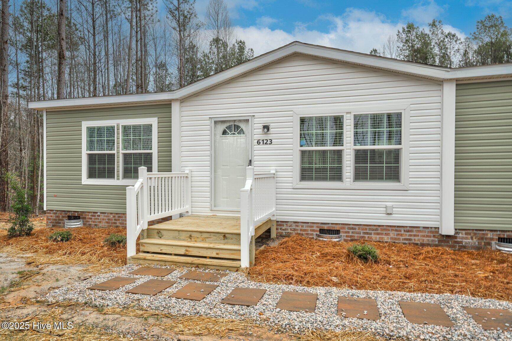 6123 Taylors Gin Road Property Photo 3