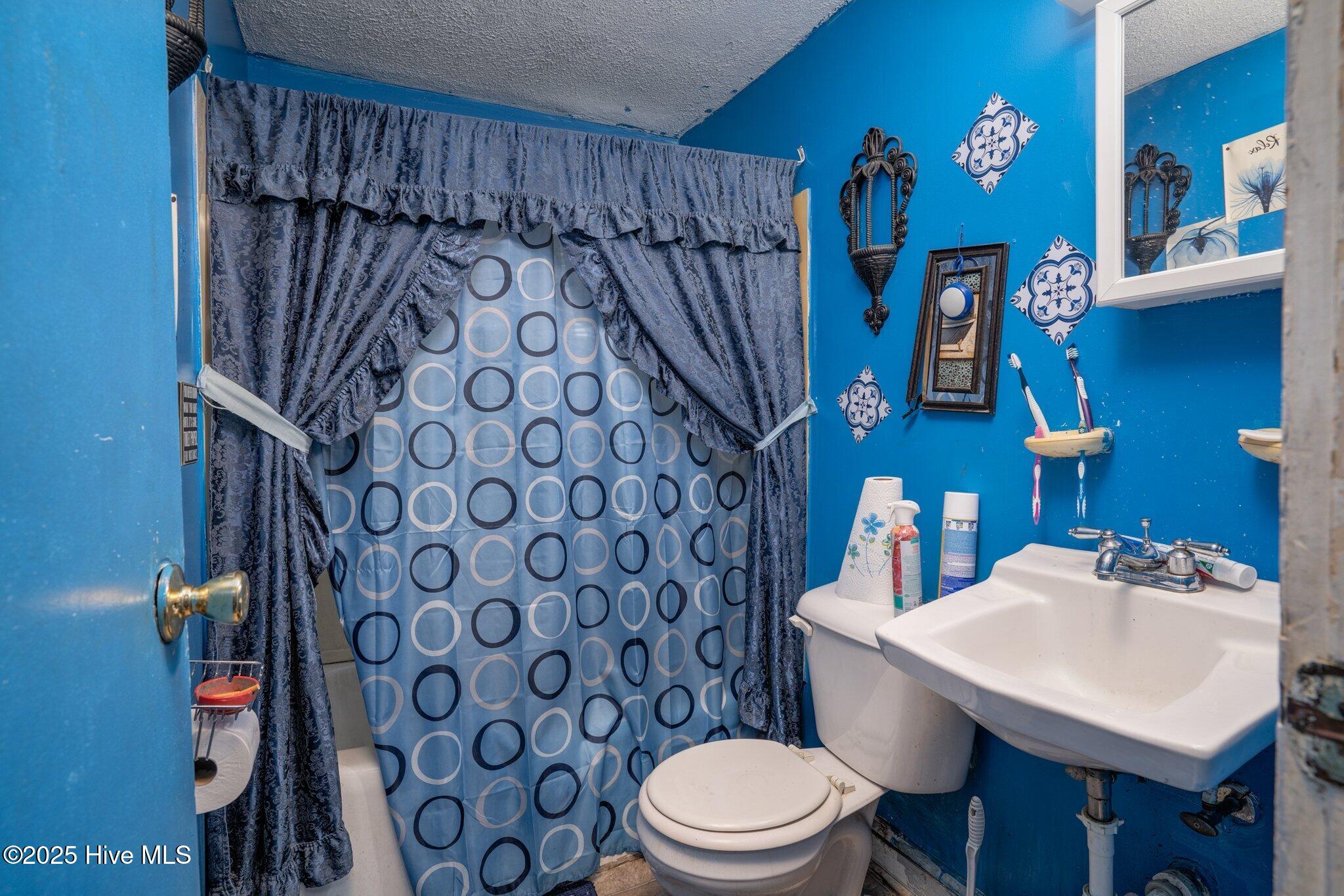 611 Park Avenue Property Photo 5