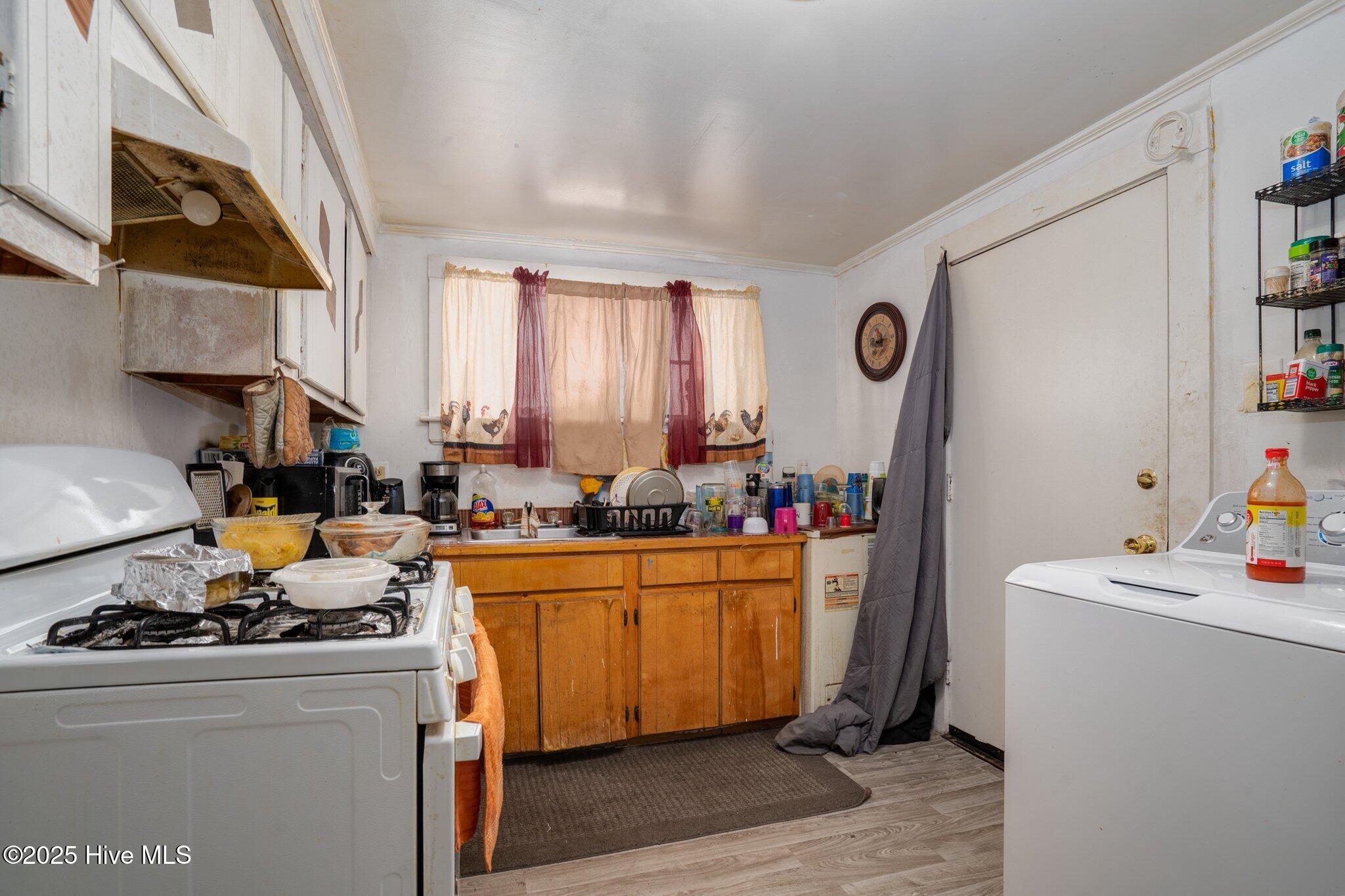 611 Park Avenue Property Photo 8
