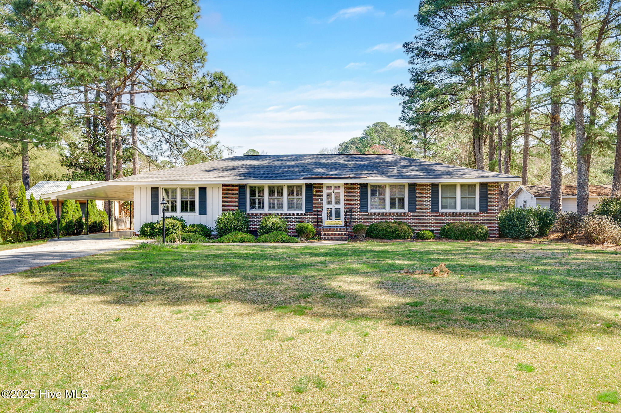 114 Wisteria Street Property Photo