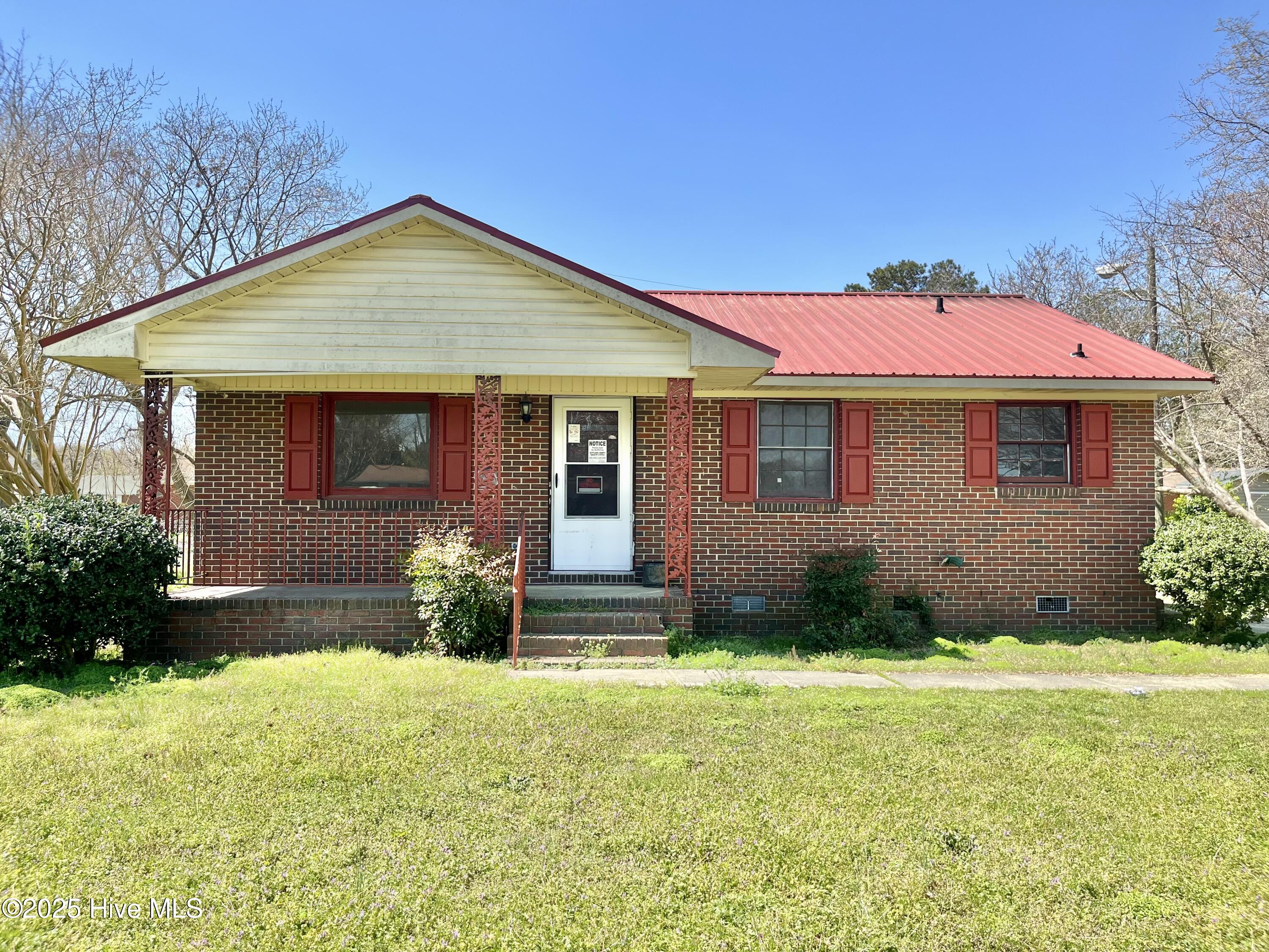 519 Queensdale Street Property Photo