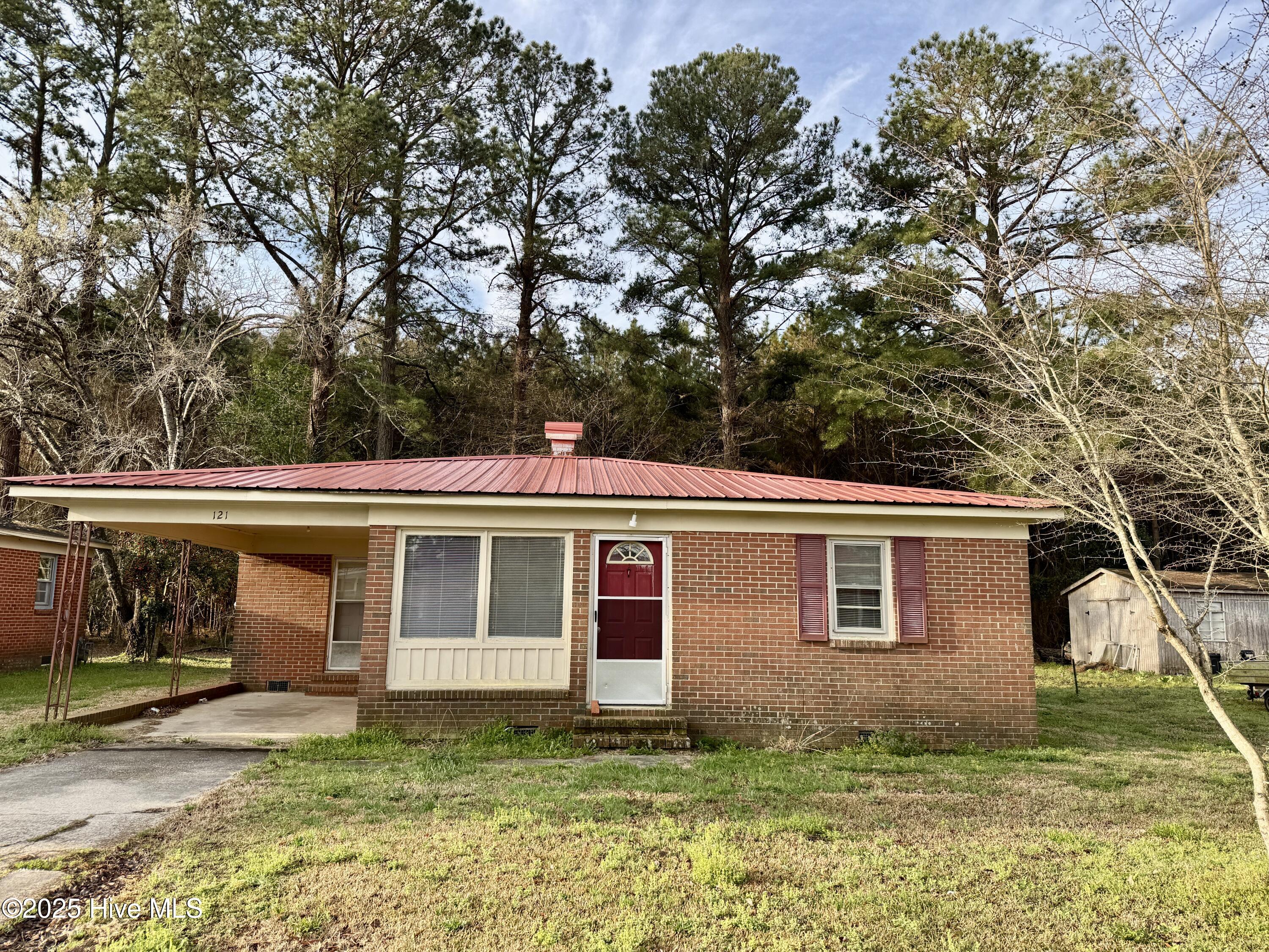 121 Anne Street Property Photo