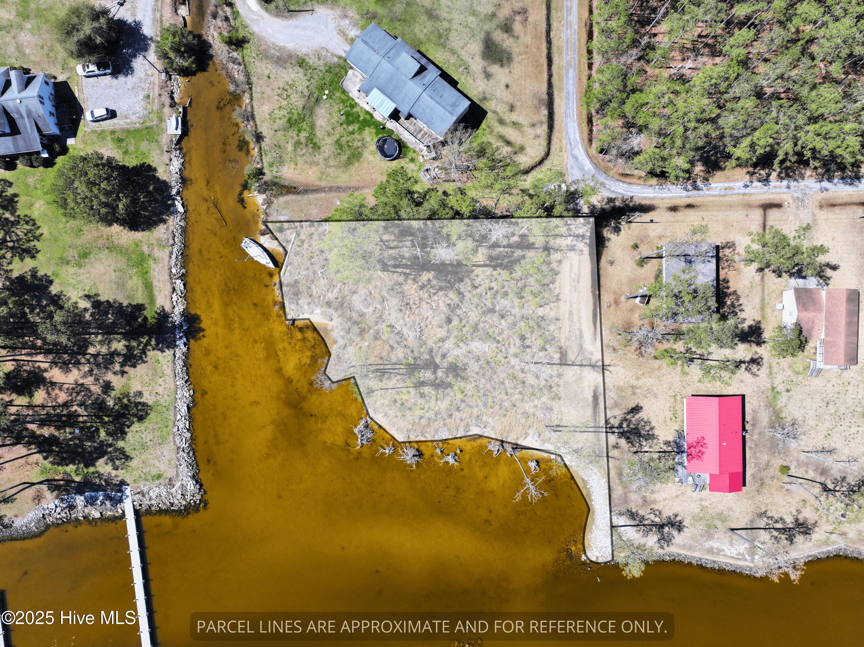 422 Jenles Drive Property Photo 9