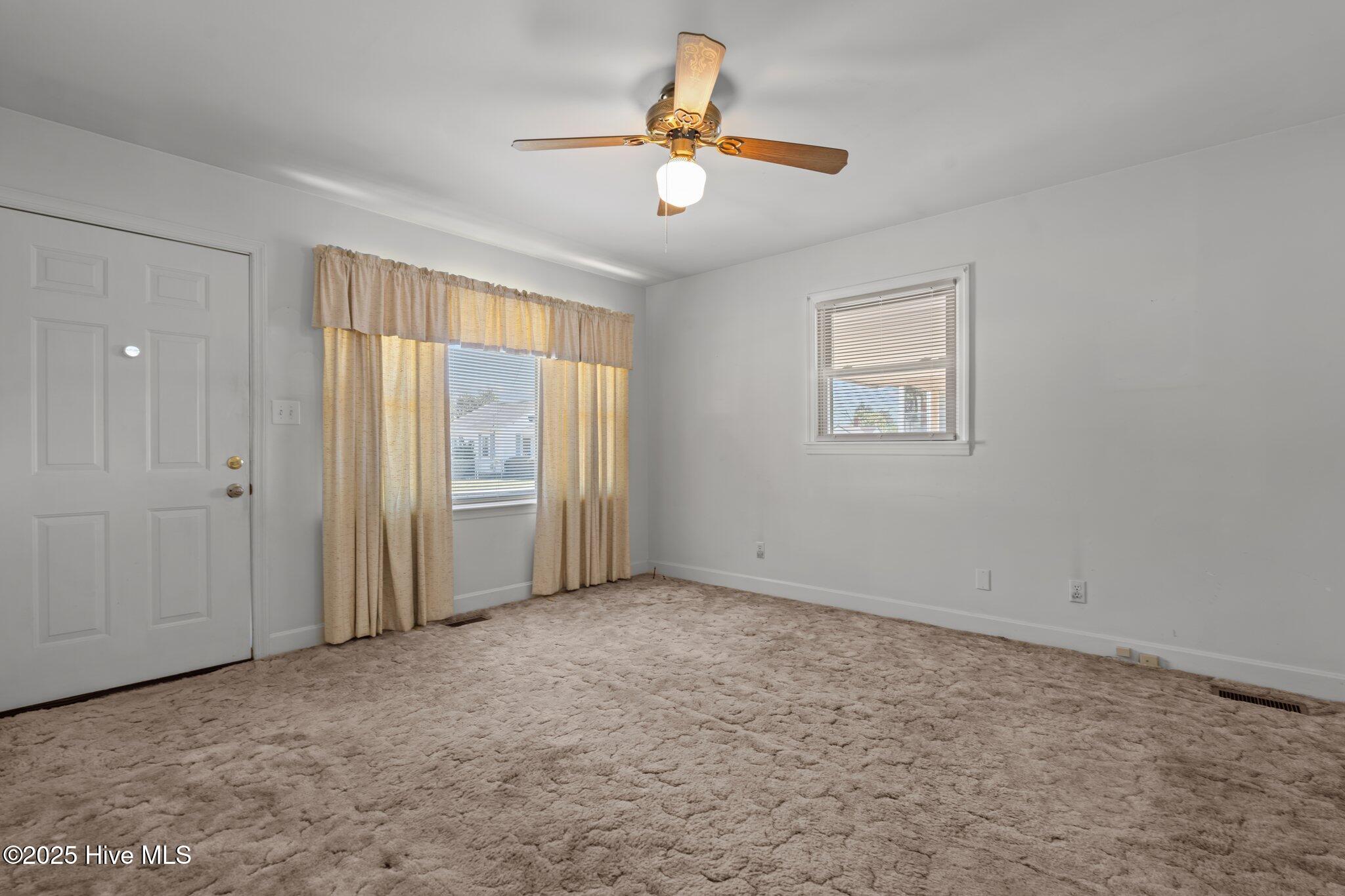 117 Elba Street Property Photo 7