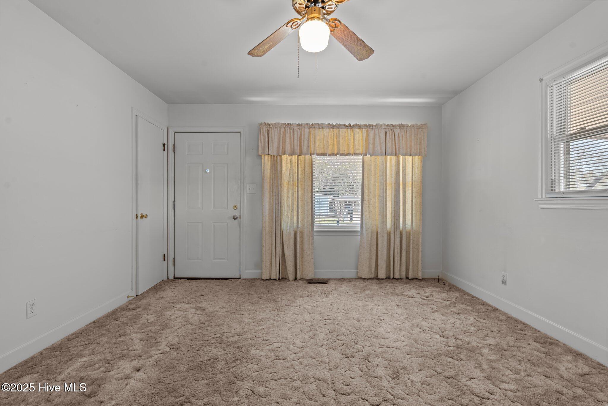117 Elba Street Property Photo 9