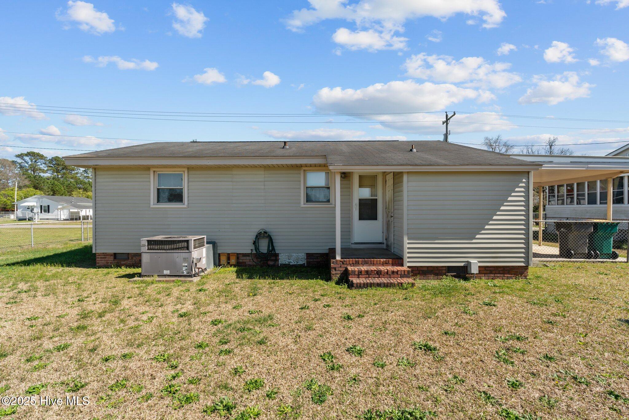 117 Elba Street Property Photo 24